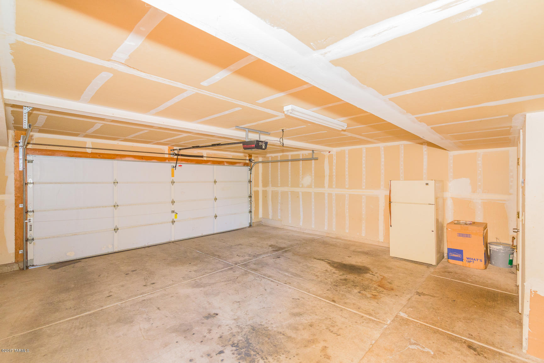 Country Club(1-221) - Residential