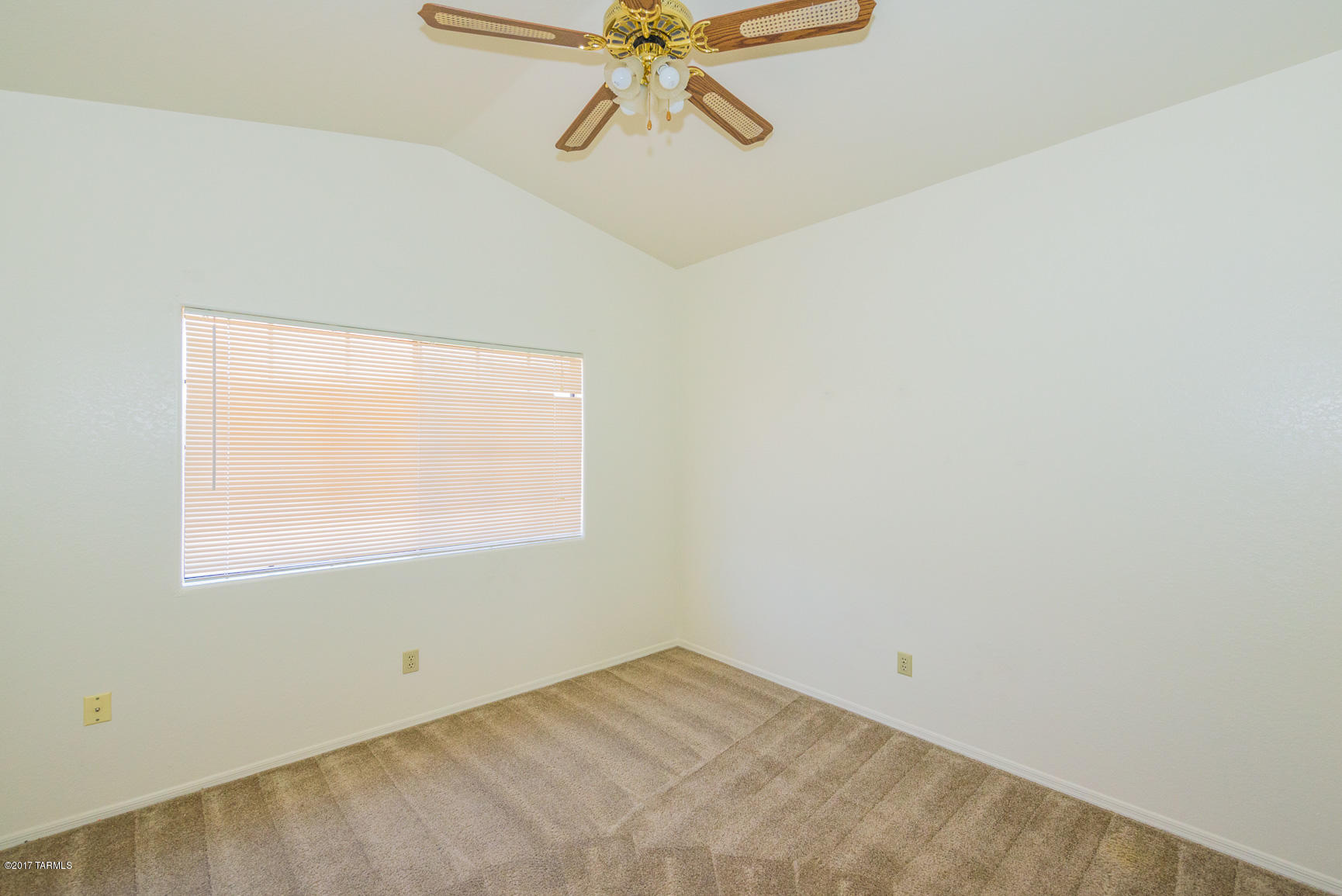 Country Club(1-221) - Residential