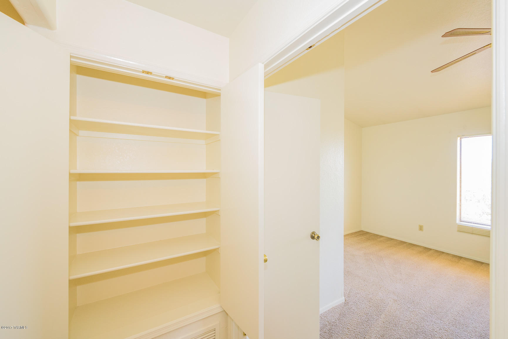 Country Club(1-221) - Residential