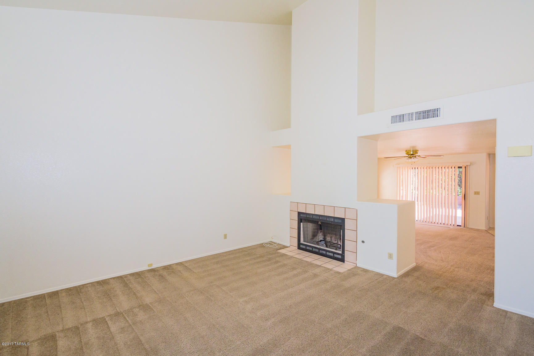 Country Club(1-221) - Residential