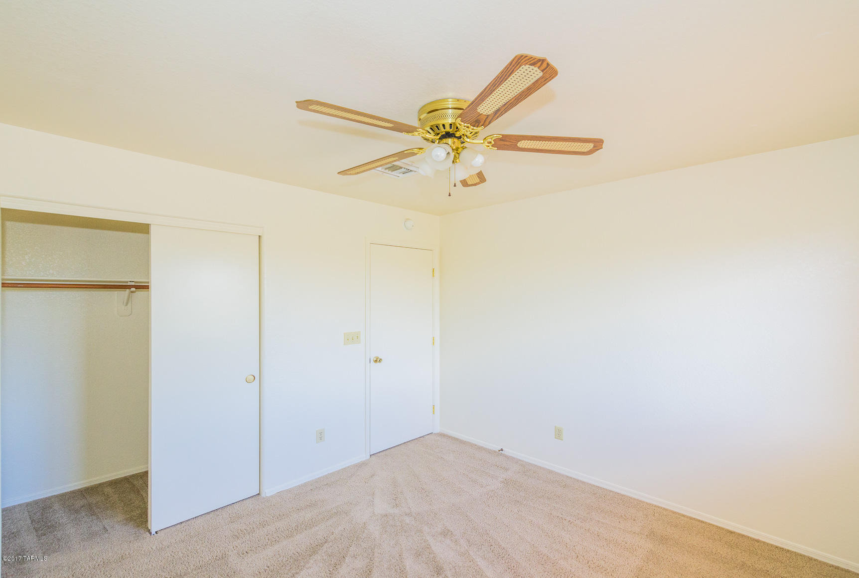 Country Club(1-221) - Residential
