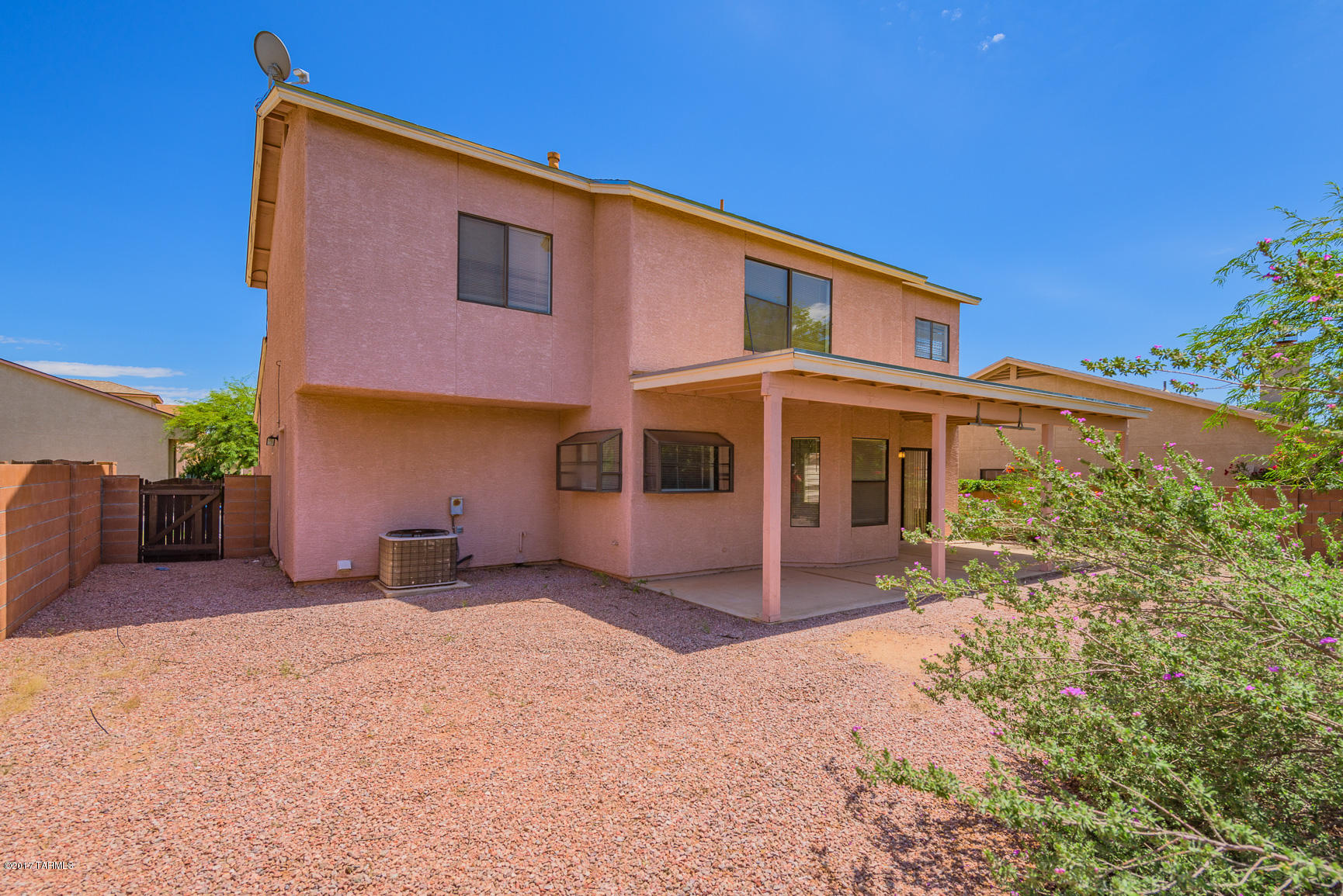 Country Club(1-221) - Residential