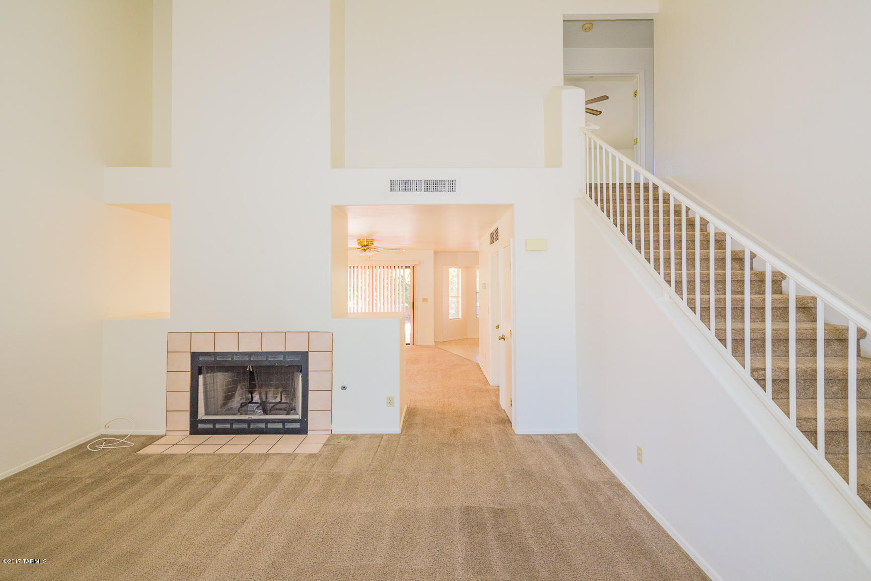 Country Club(1-221) - Residential