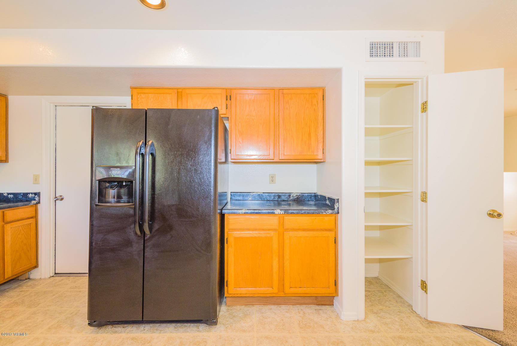 Country Club(1-221) - Residential