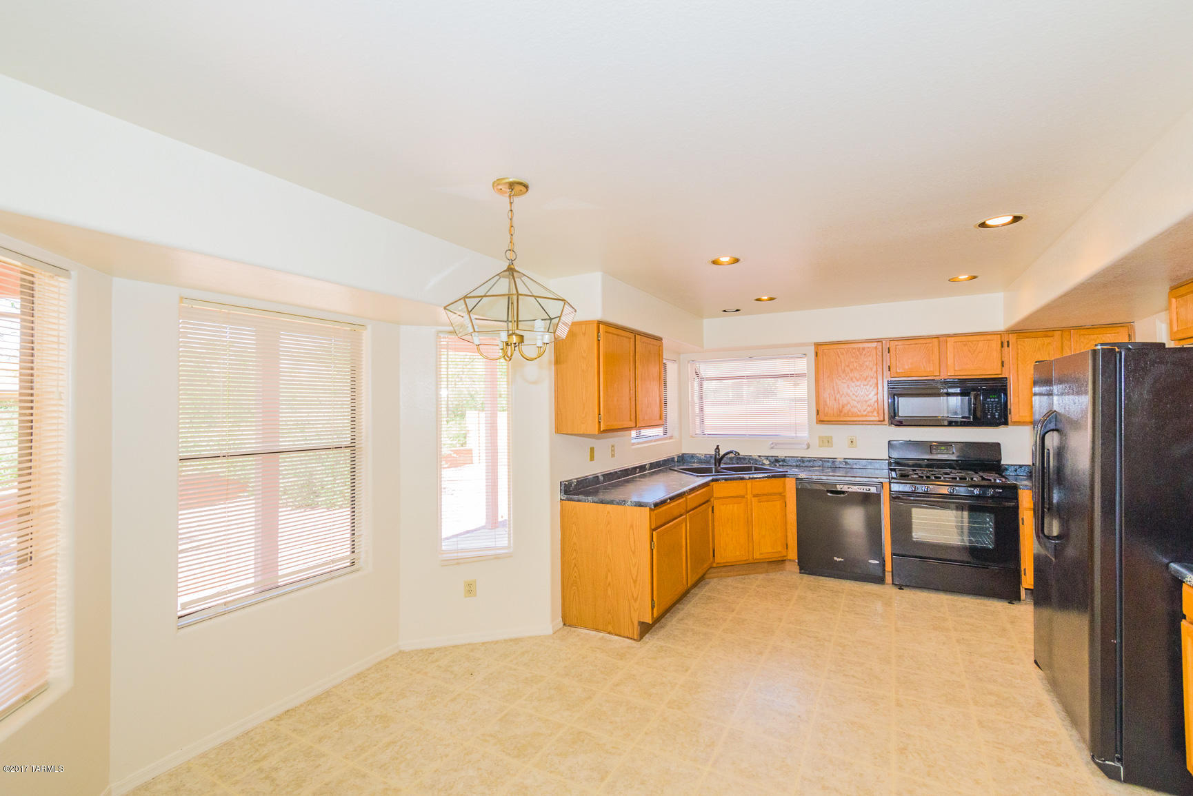 Country Club(1-221) - Residential
