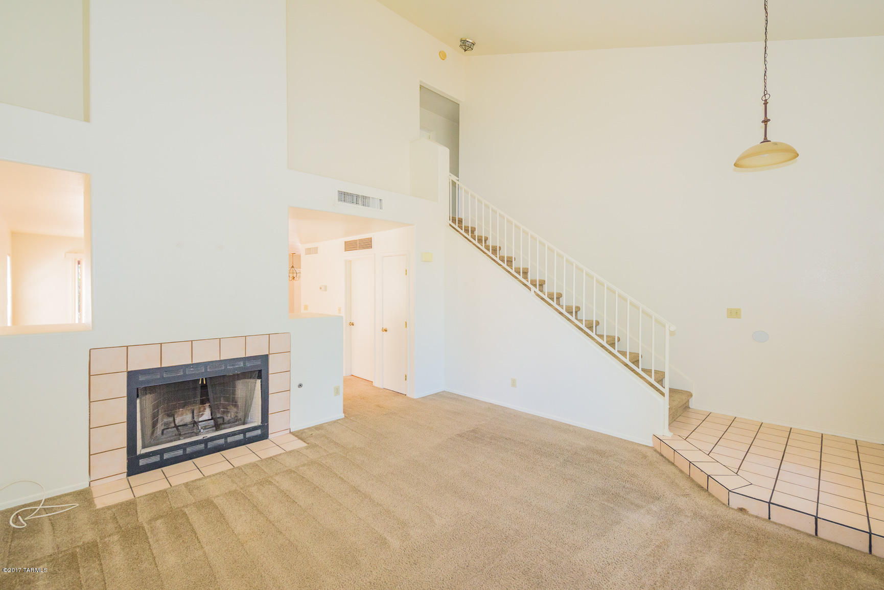 Country Club(1-221) - Residential