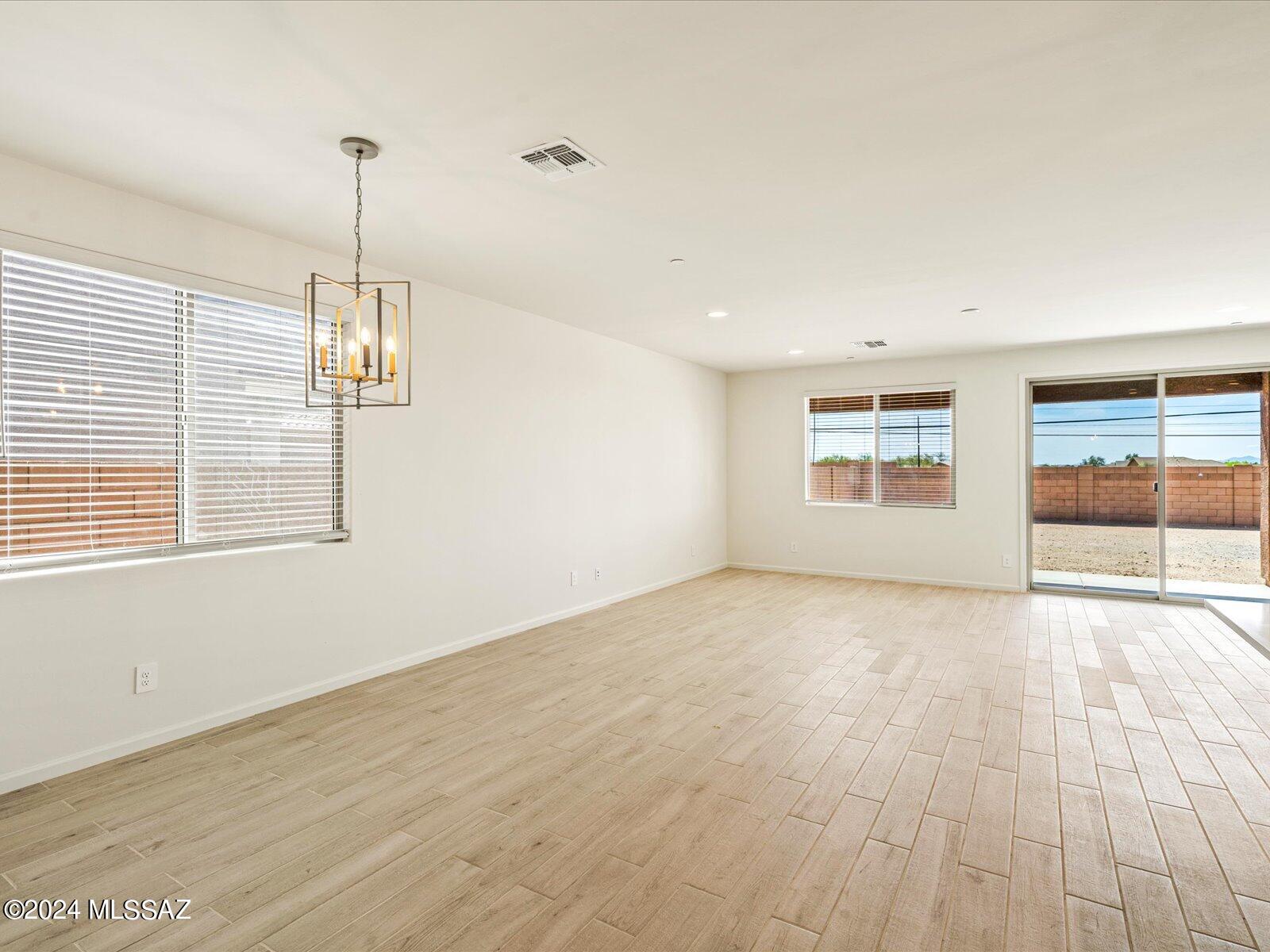 La Estancia De Tucson (1-330) - Residential