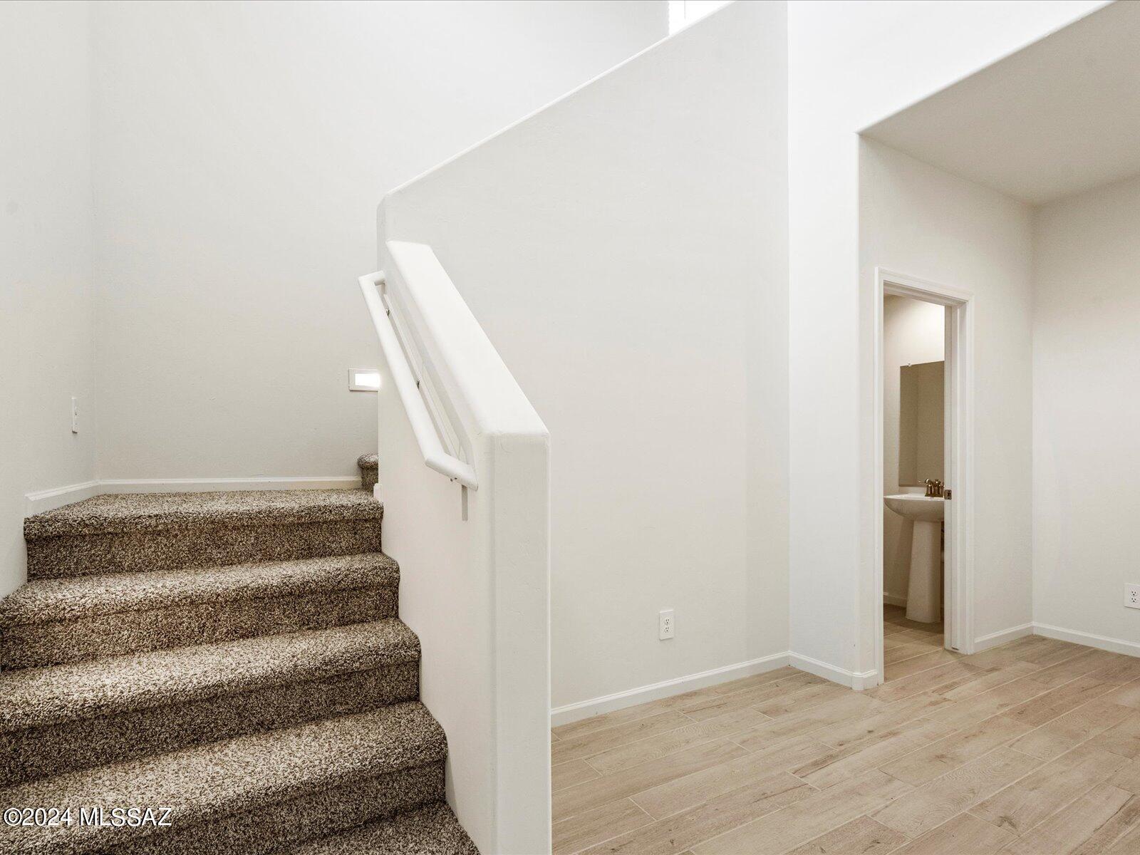 La Estancia De Tucson (1-330) - Residential