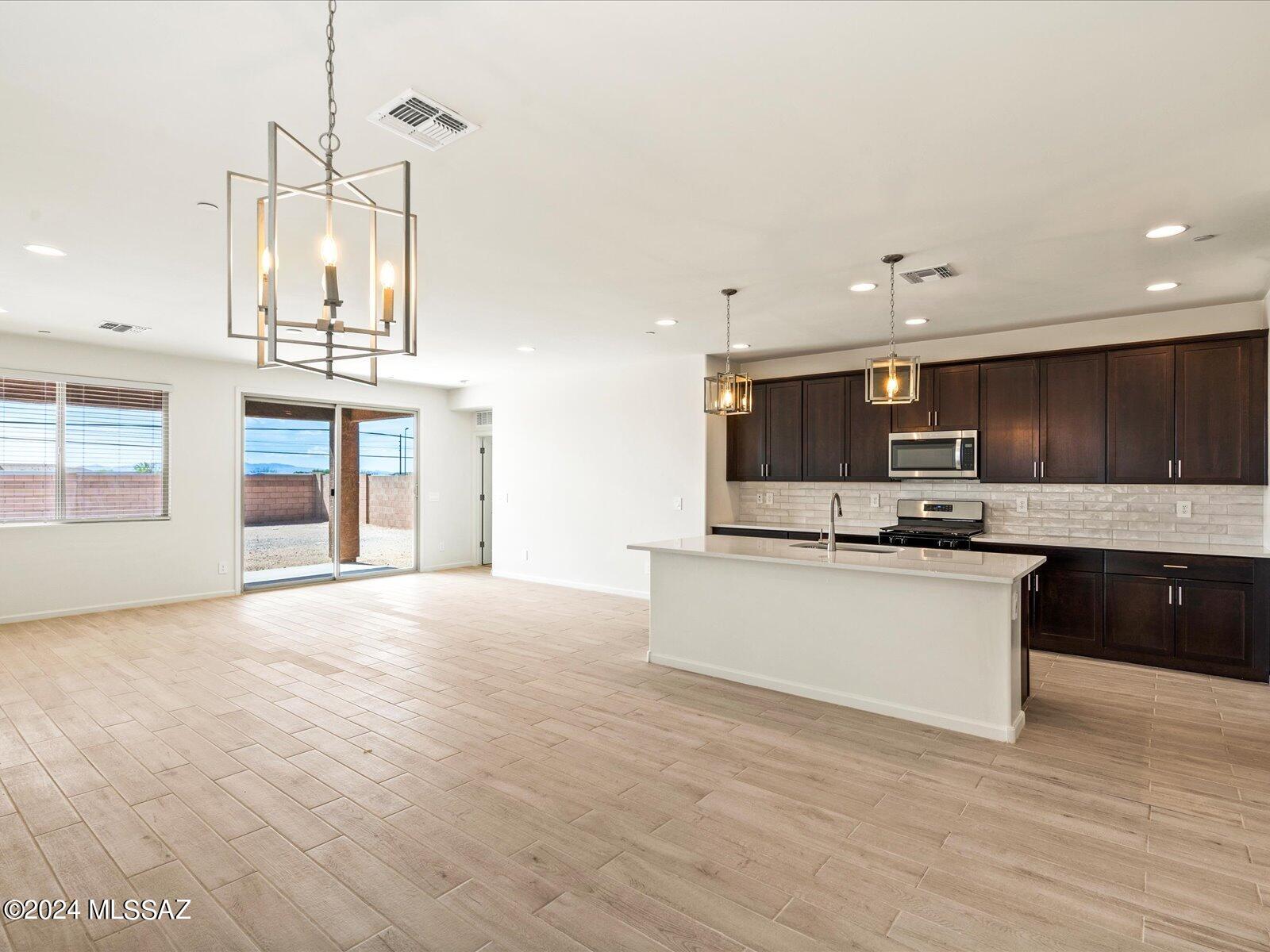 La Estancia De Tucson (1-330) - Residential