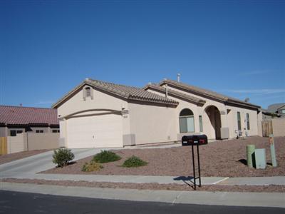 Charming home with vaulted ceilings, Built in microwave, gas stove, refrigerator. Walled yard with drip irrigation.HOA paid by owner. Easy to show.
