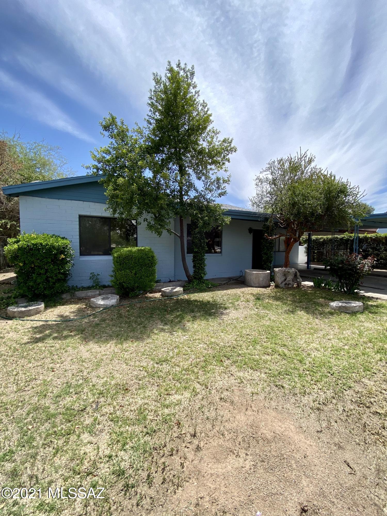 Villa Hermosa - Residential