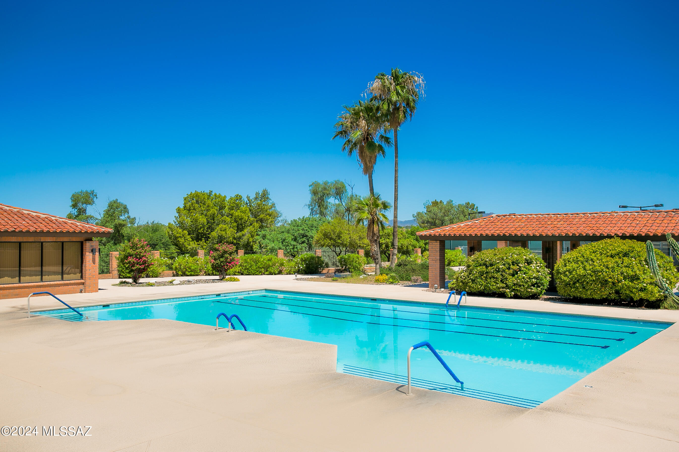 La Cholla Hills(1-313) - Residential