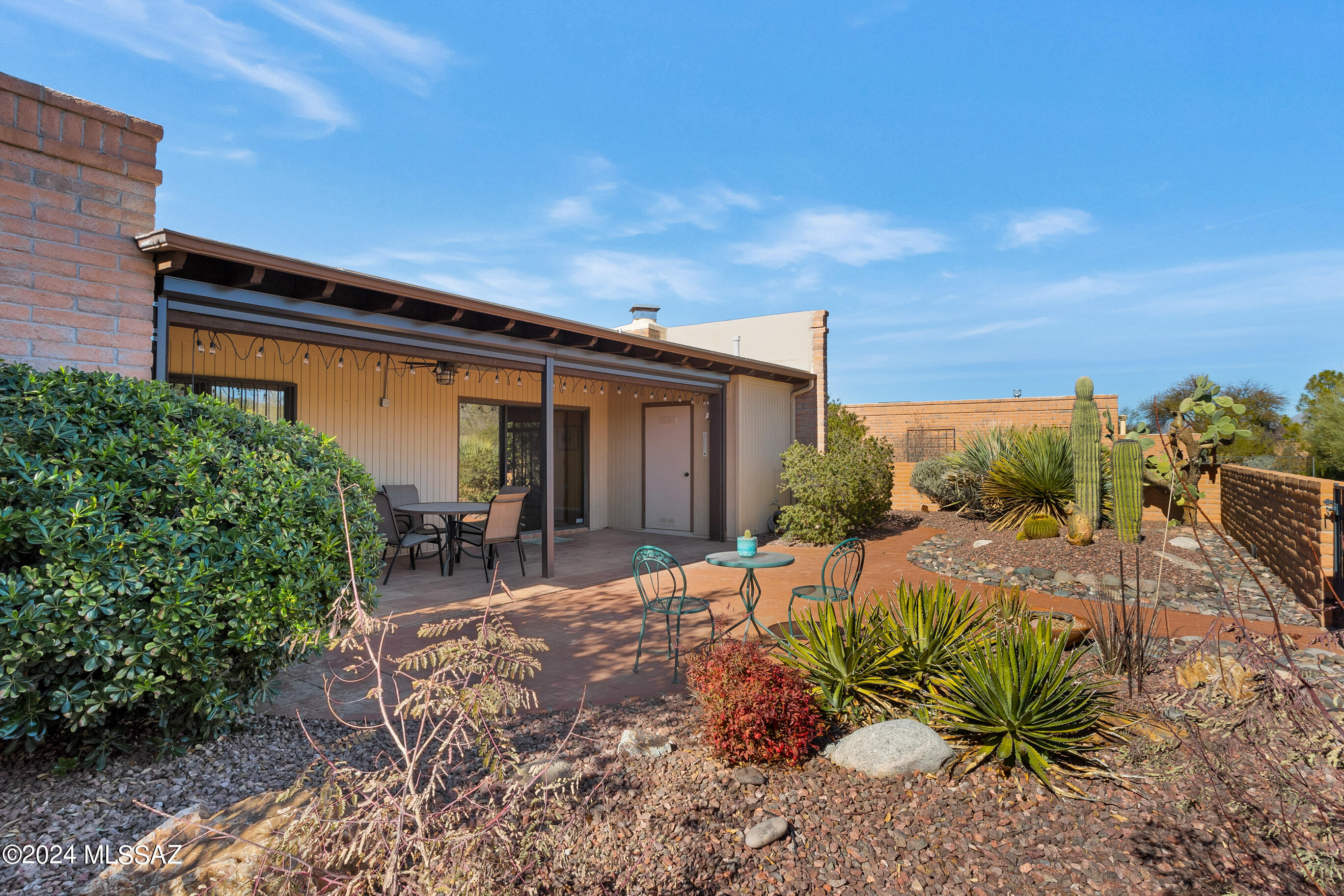 La Cholla Hills(1-313) - Residential