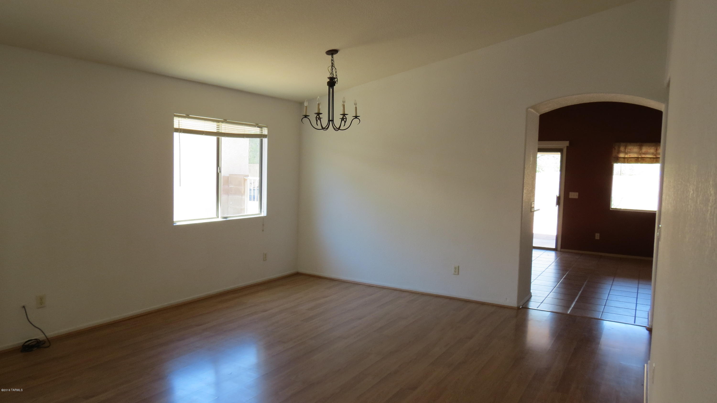Mona Lisa (1-112) - Residential Lease