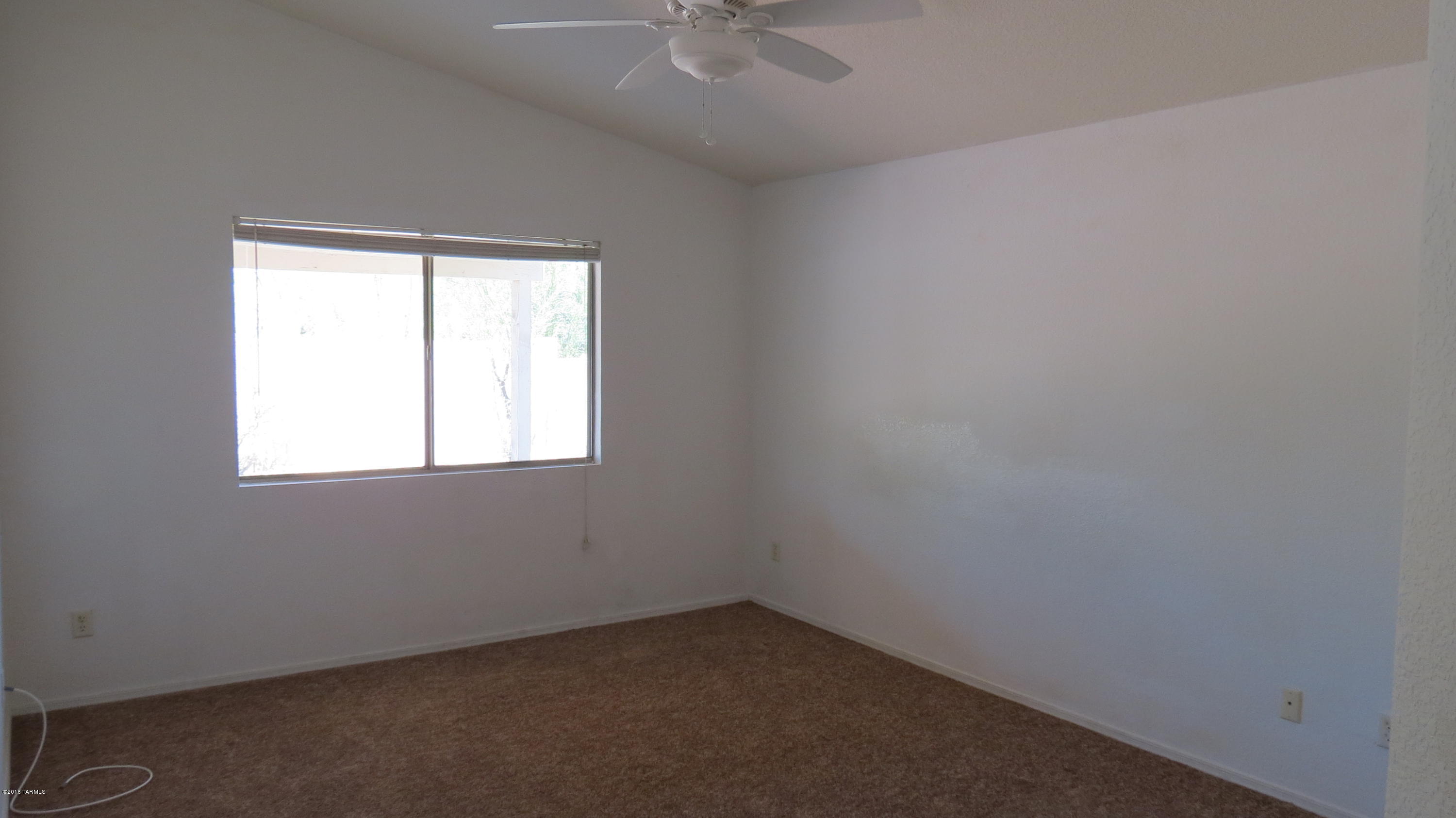 Mona Lisa (1-112) - Residential Lease