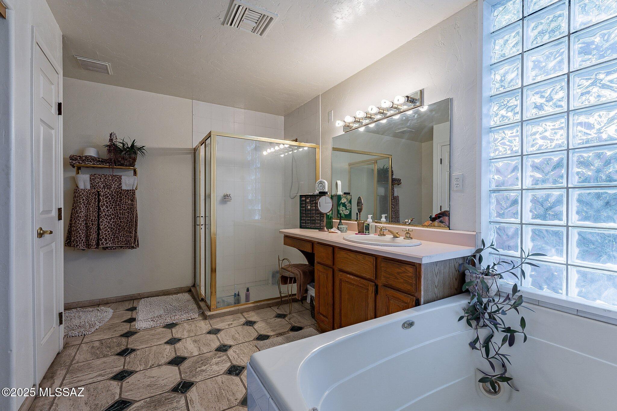 El Montevideo Estates - Residential