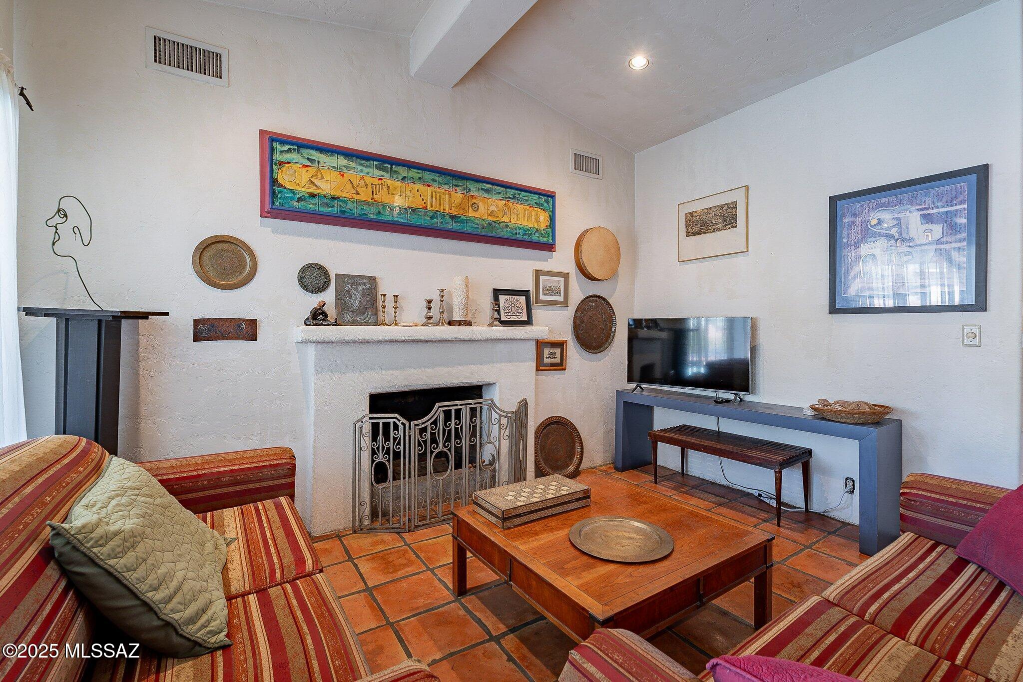 El Montevideo Estates - Residential