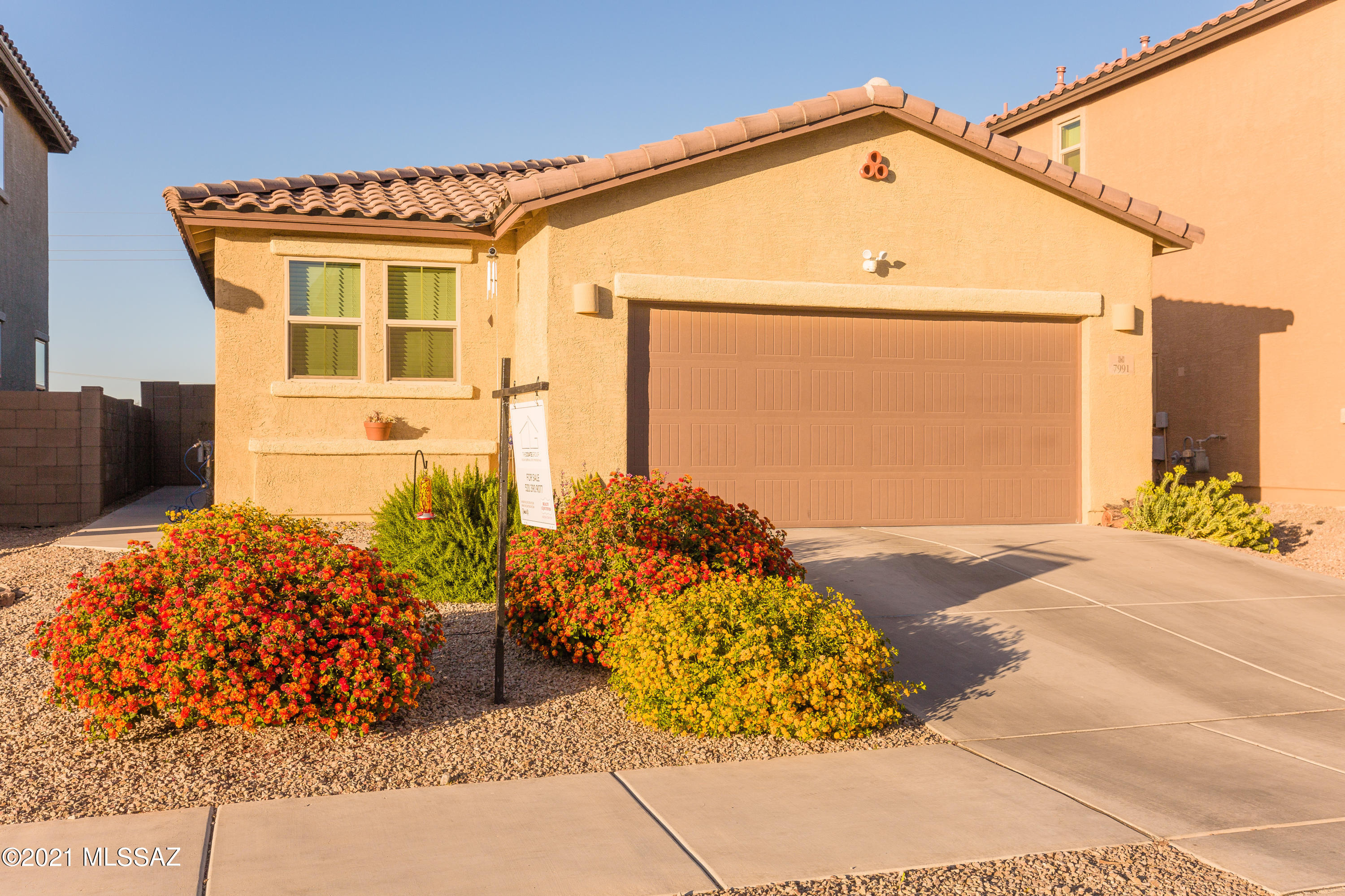 2017 Build. Almost New. 3 Bedroom, 2 Bath fully upgraded home. This home greets you with vaulted ceilings and open airy floor plan. This feels like a model home complete with Stainless Appliances, Granite Countertops, Gas range, & Double Ovens. Beautifully finished backyard with artificial turf, stone pavers, built in BBQ, and pergola. Move in ready. Solar Panels for energy efficiency. Vail School District.