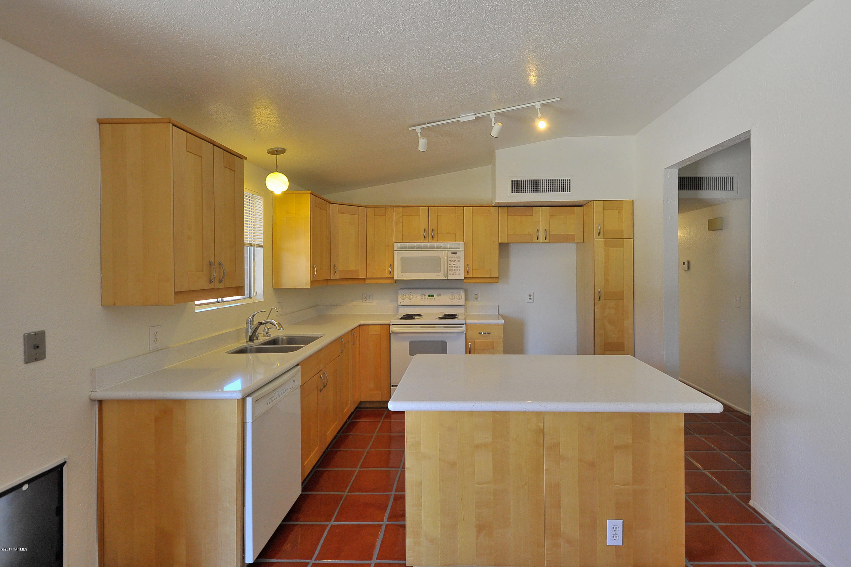 Heritage Hills II (1-221) - Residential Lease