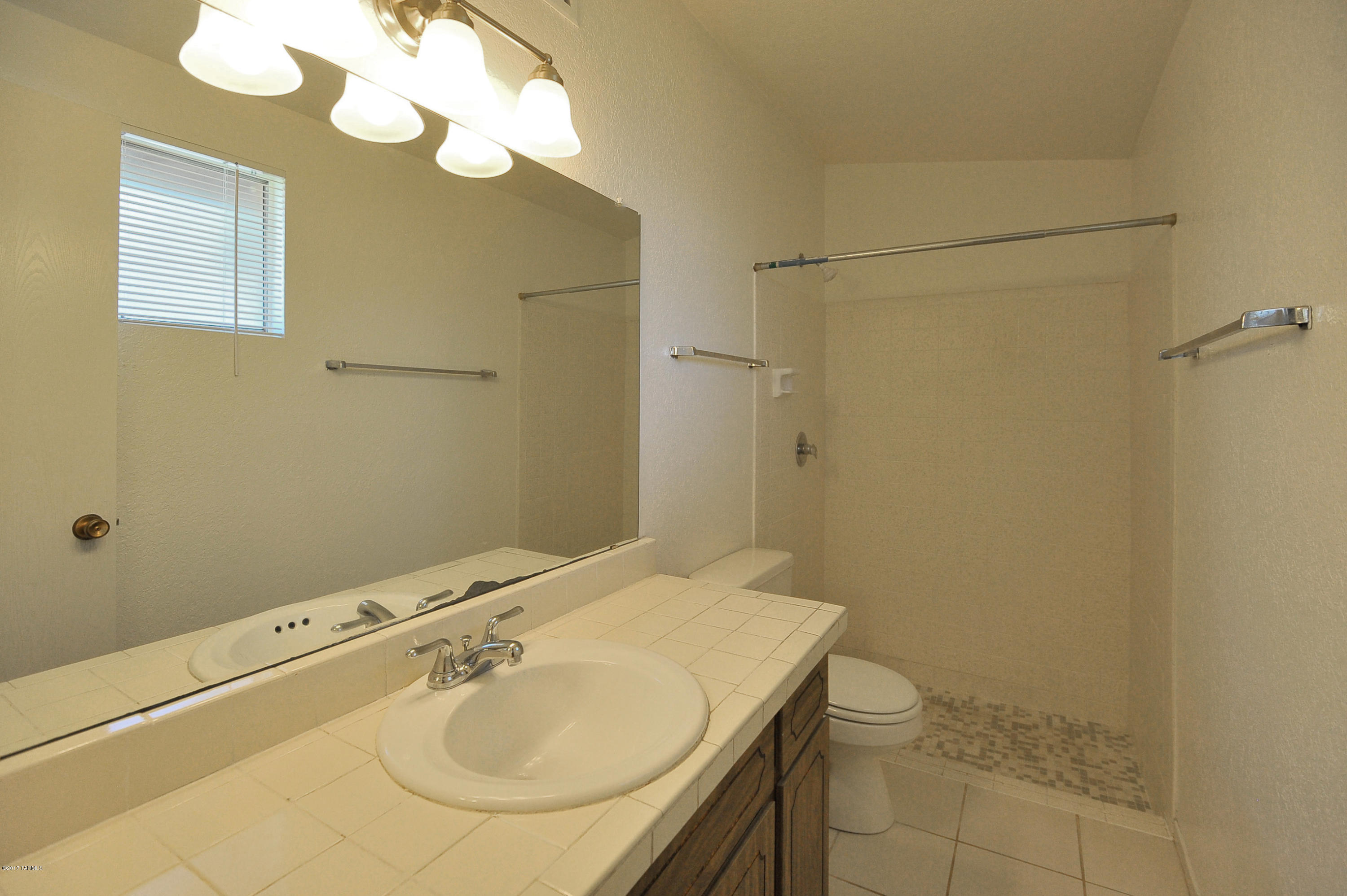 Heritage Hills II (1-221) - Residential Lease