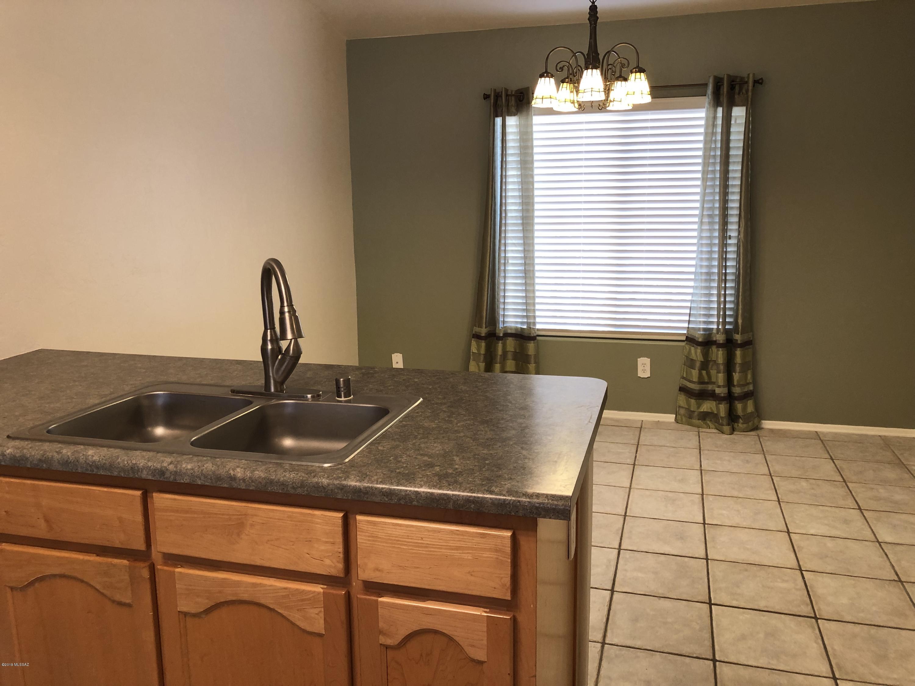 Rivers Edge (1-69) - Residential Lease