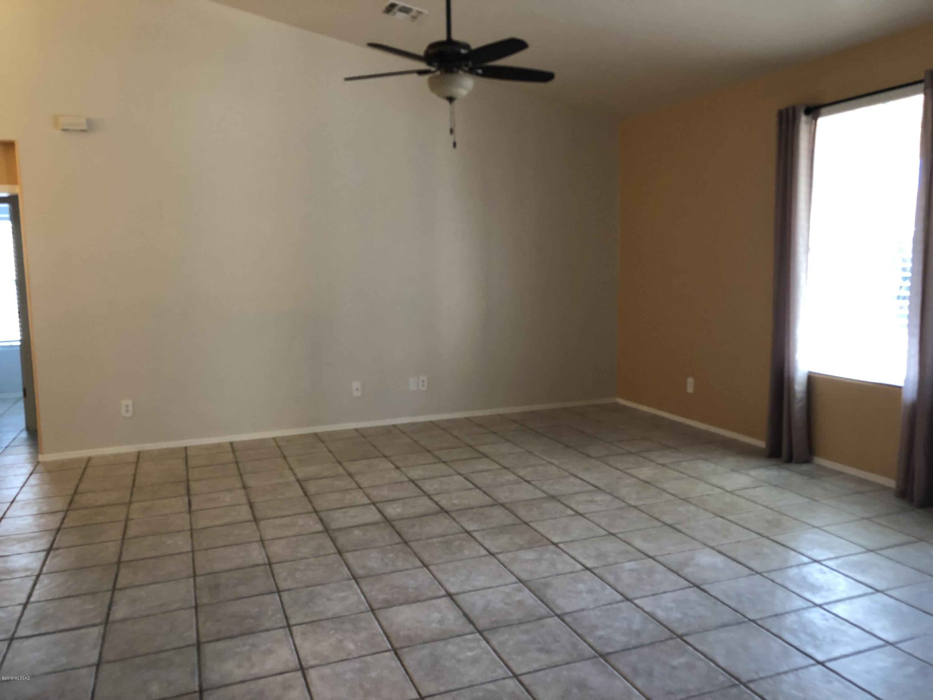 Rivers Edge (1-69) - Residential Lease