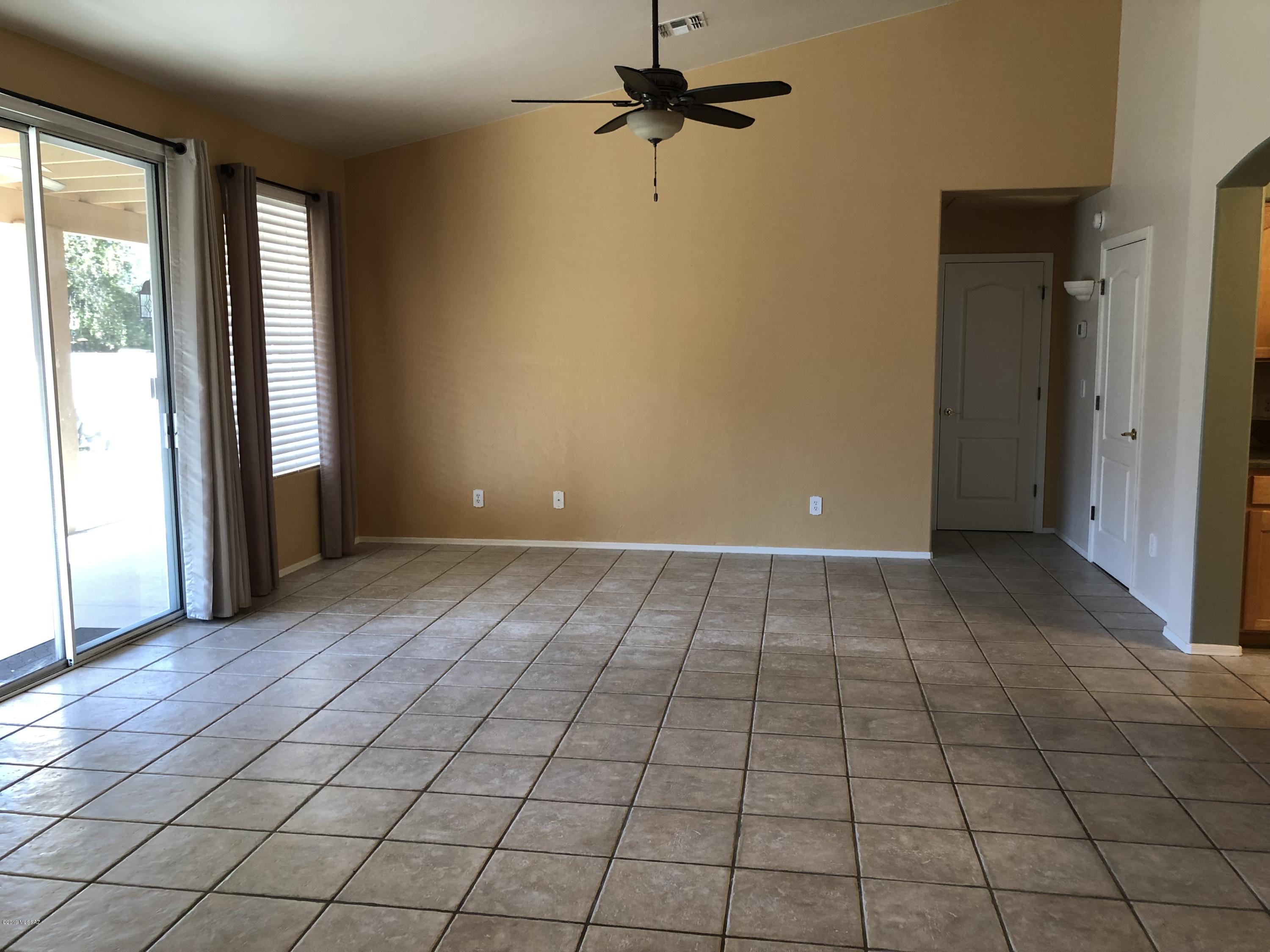 Rivers Edge (1-69) - Residential Lease