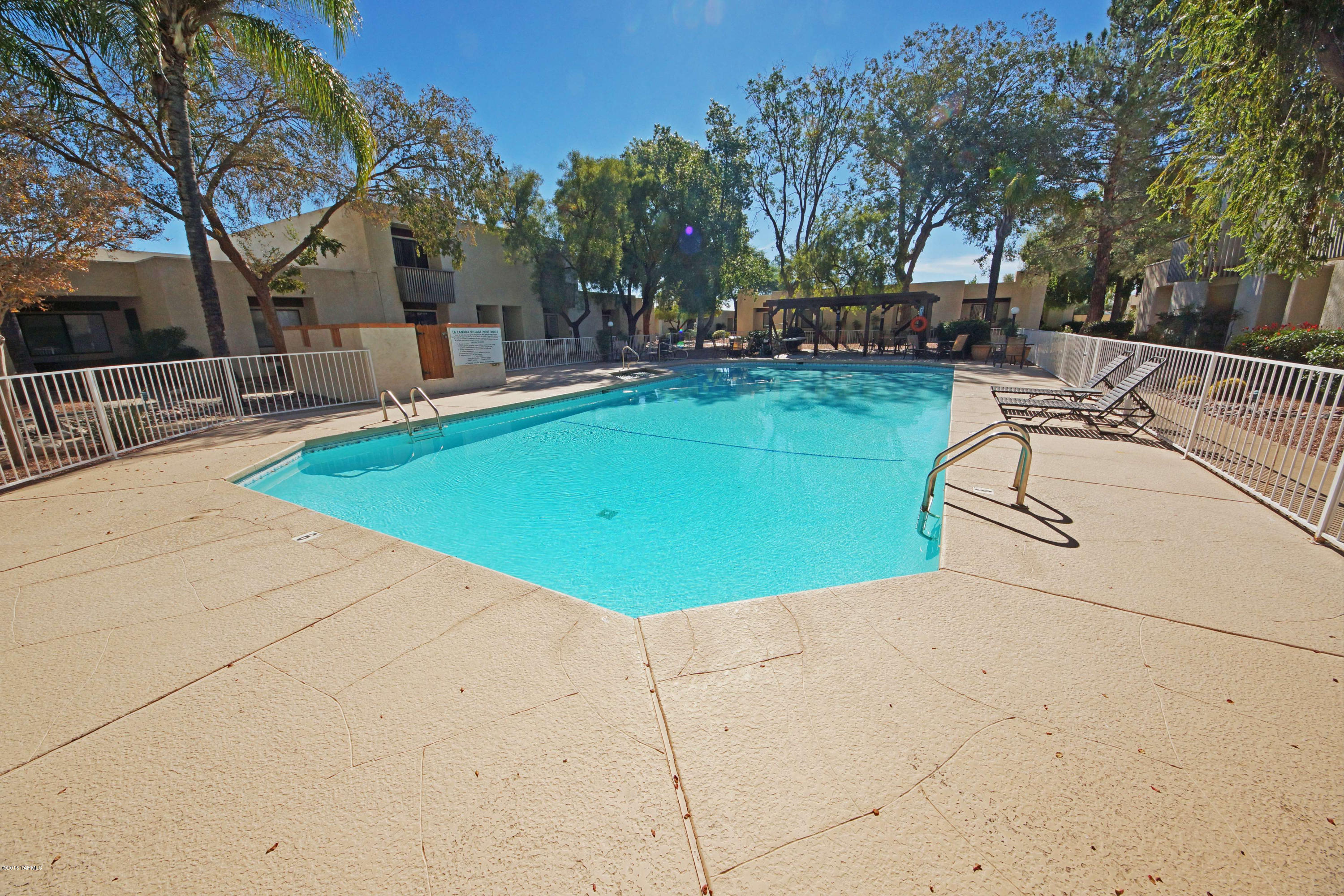 La Canada Village 1 Amended - Residential