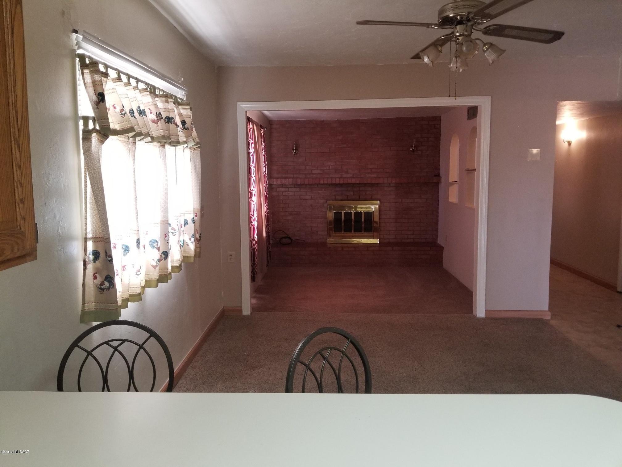 El Rio Park - Residential Lease
