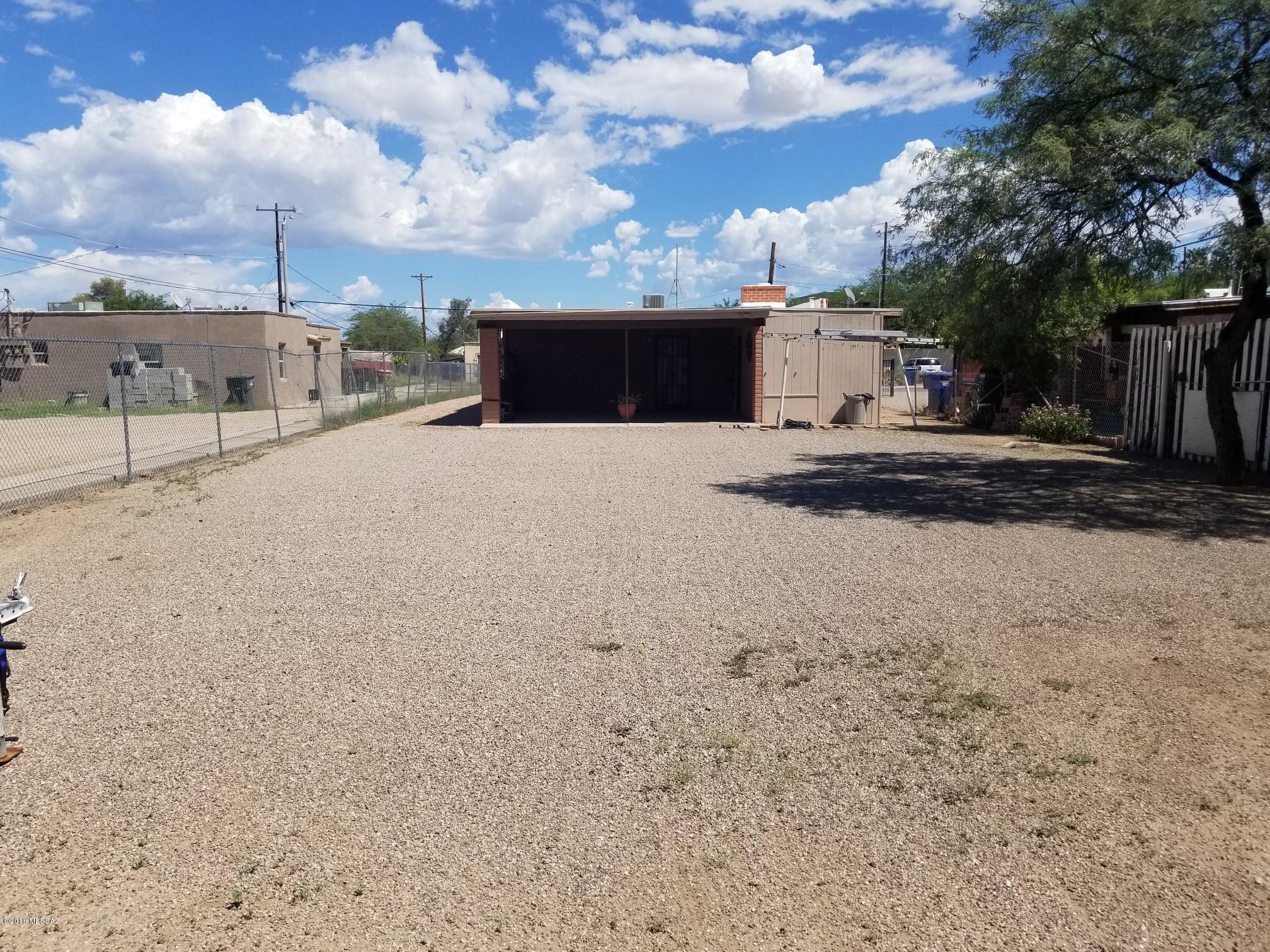El Rio Park - Residential Lease