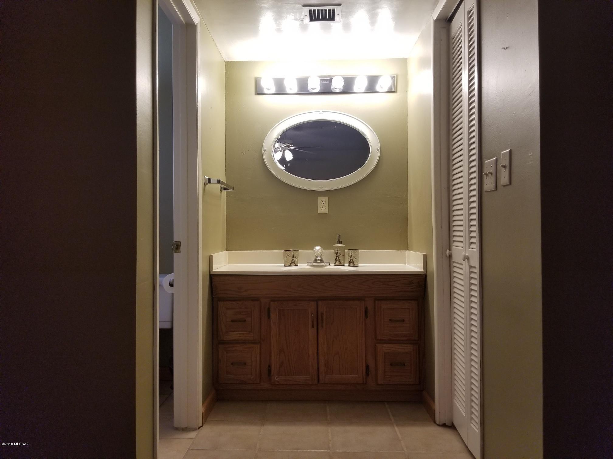 El Rio Park - Residential Lease