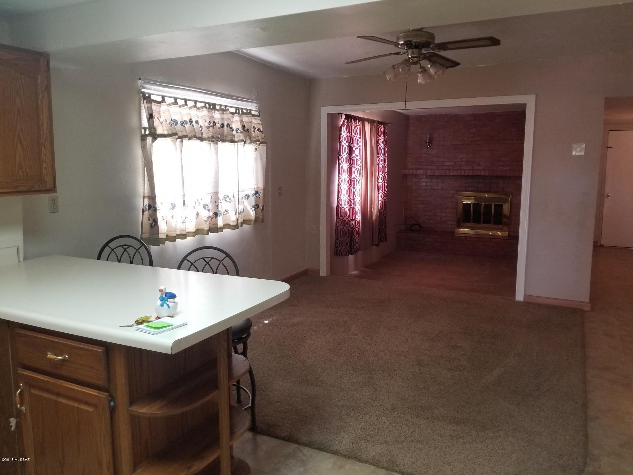 El Rio Park - Residential Lease