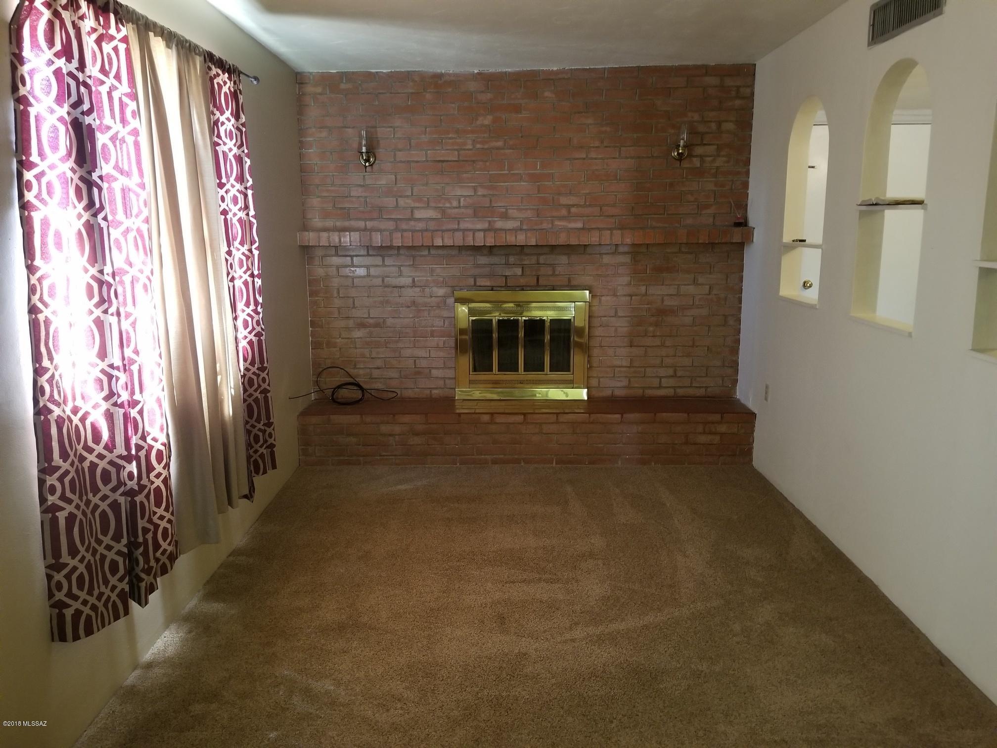 El Rio Park - Residential Lease
