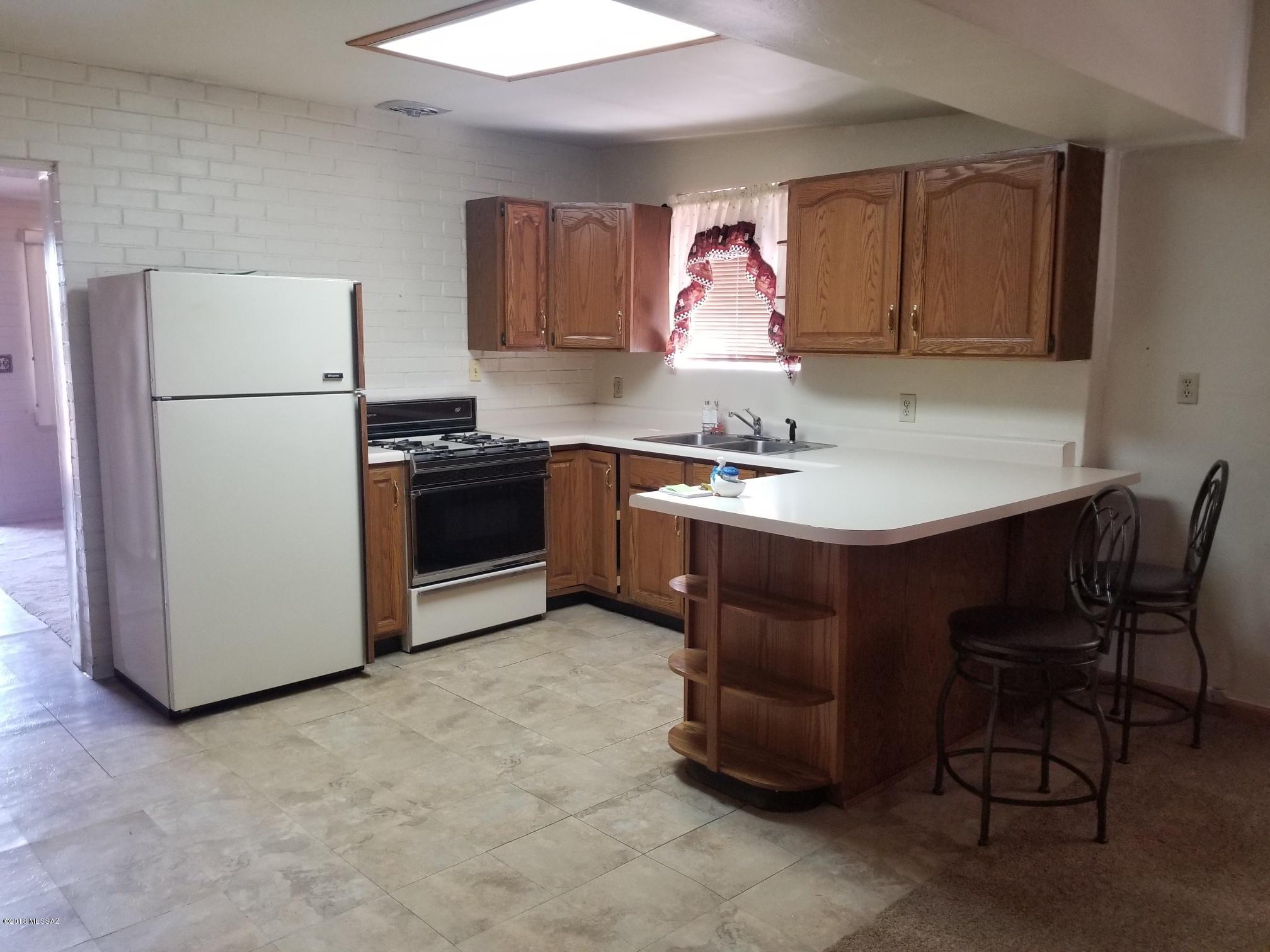El Rio Park - Residential Lease