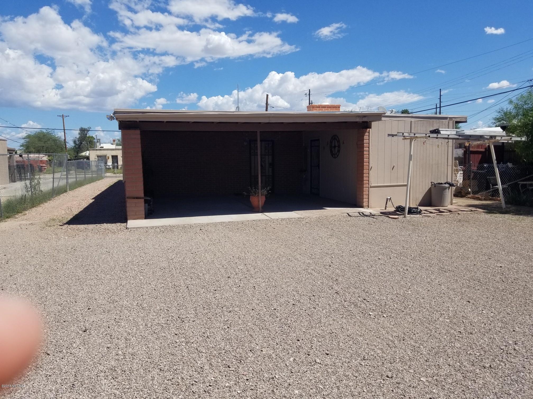 El Rio Park - Residential Lease