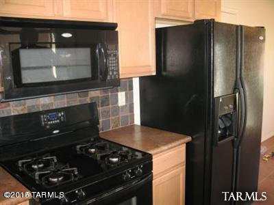Tres Pueblos - Residential Lease