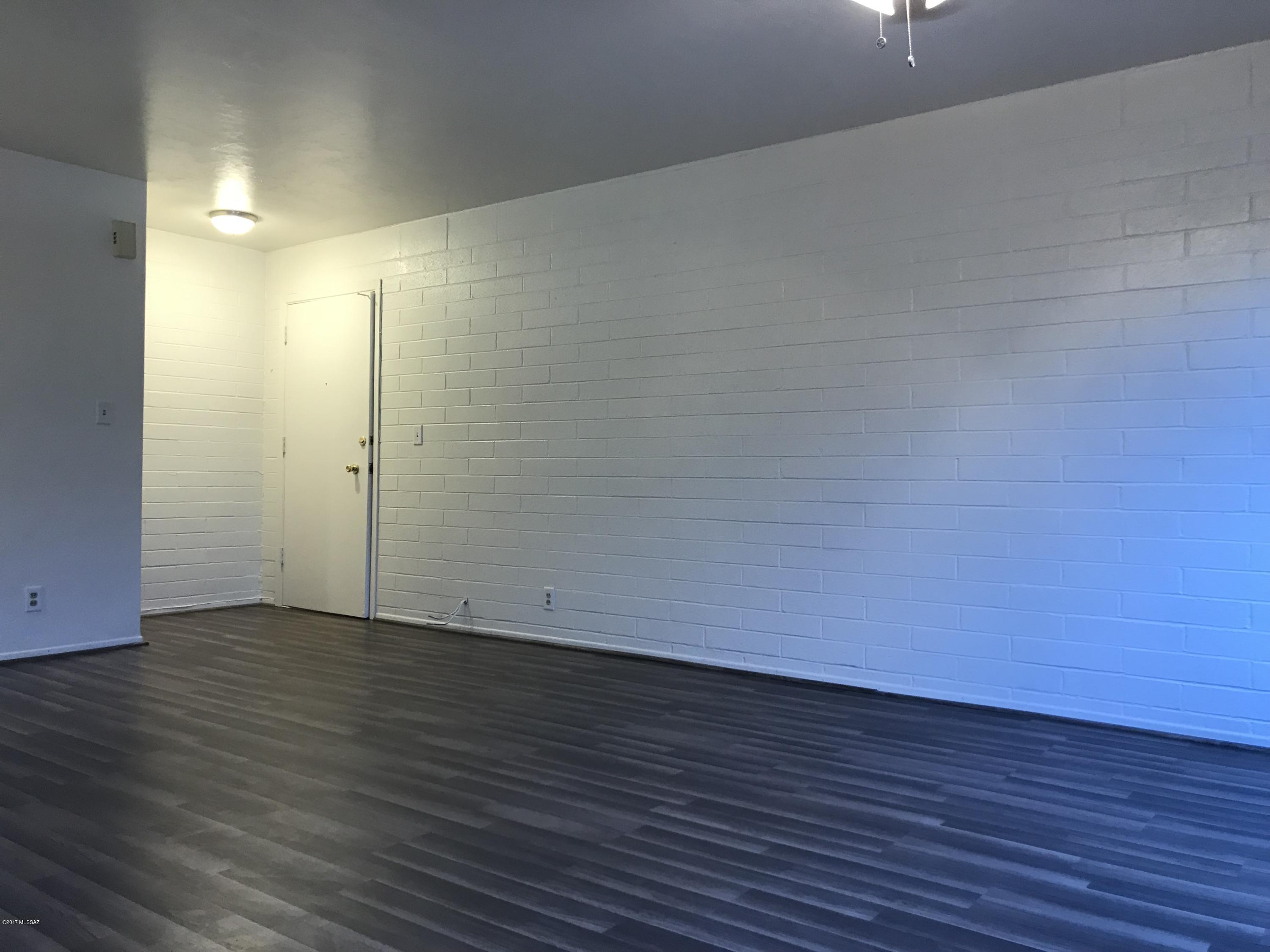 Sherwood Village Terrace (1-85) - Residential