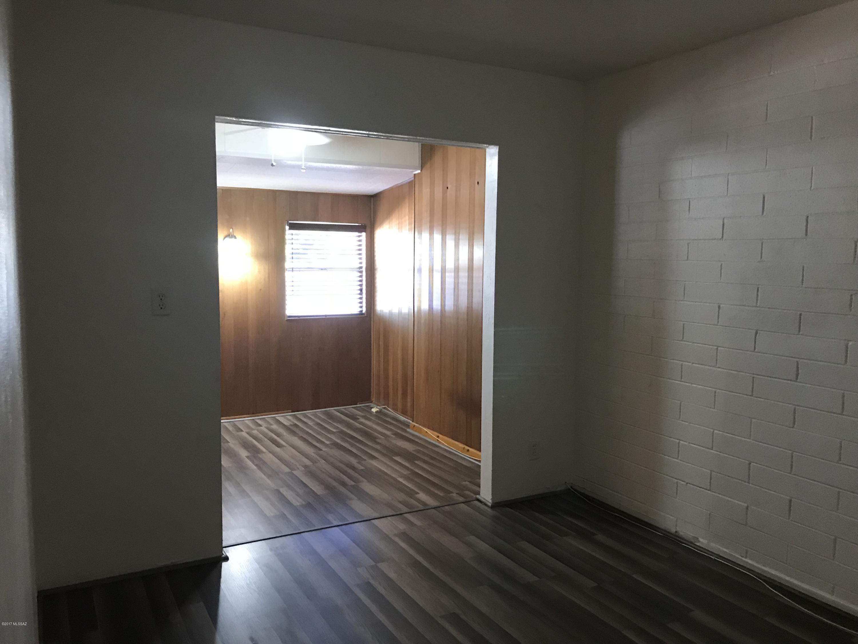 Sherwood Village Terrace (1-85) - Residential