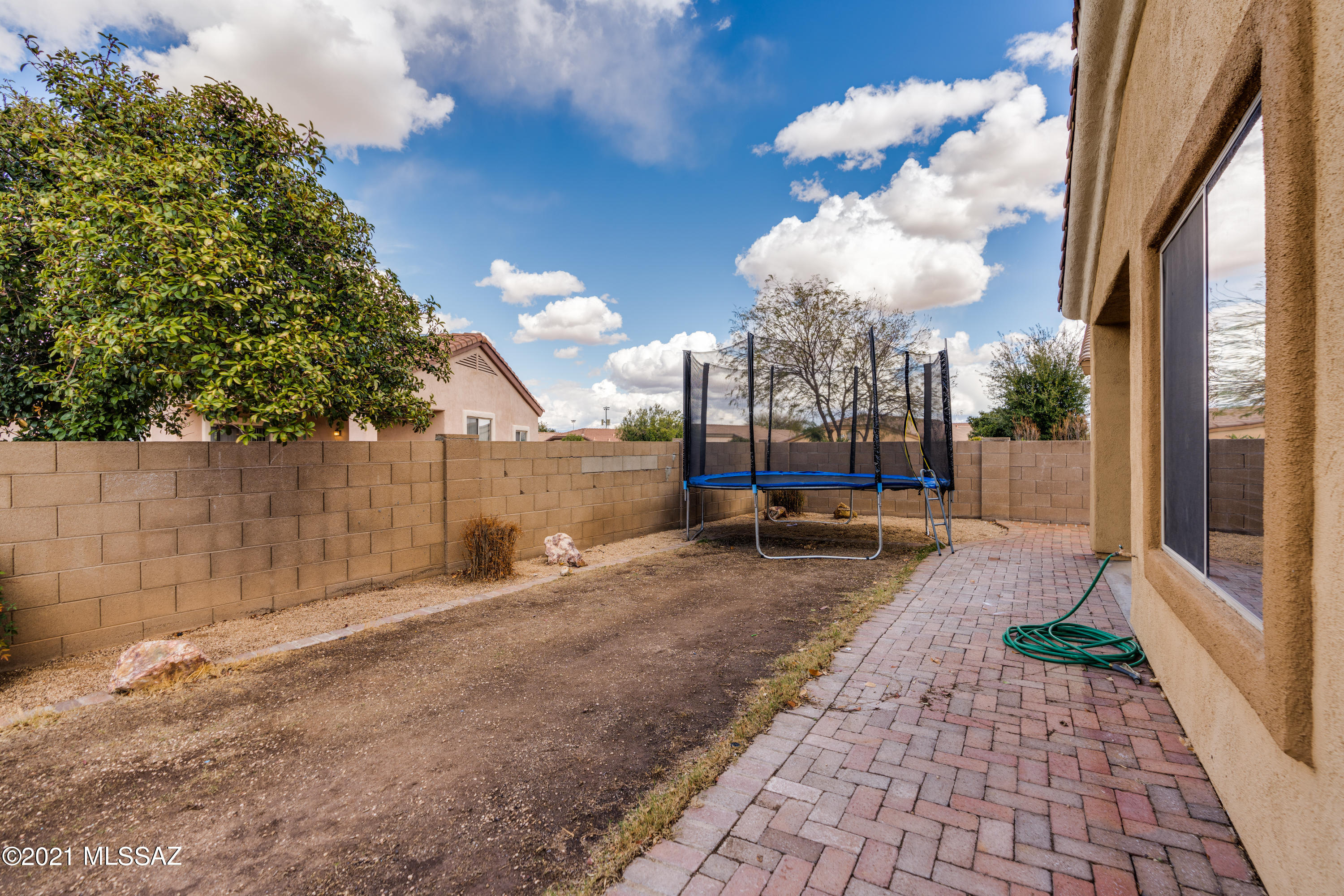 Presidio Del Flores II (1-108) - Residential