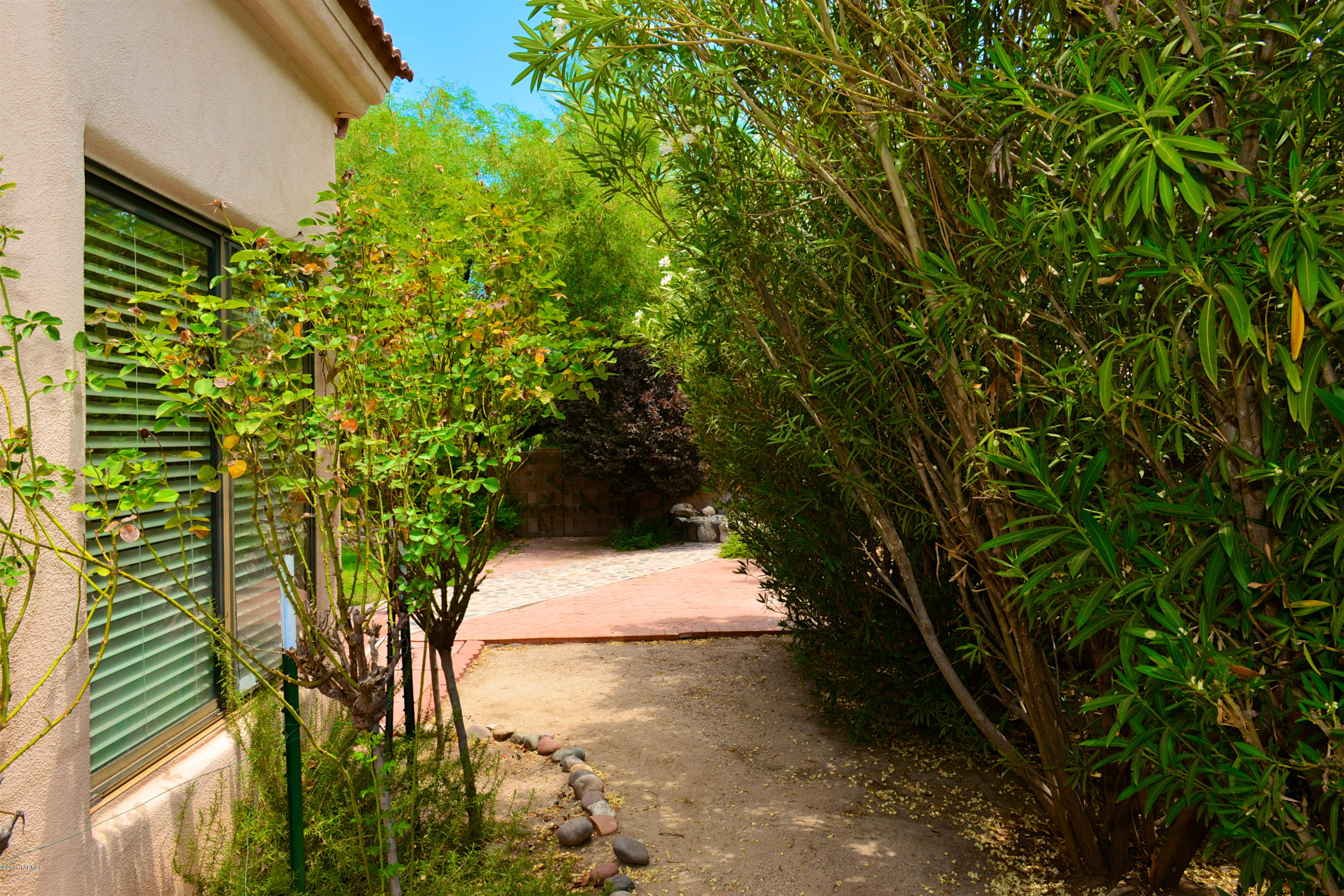 Vista Del Rio (218-290) - Residential