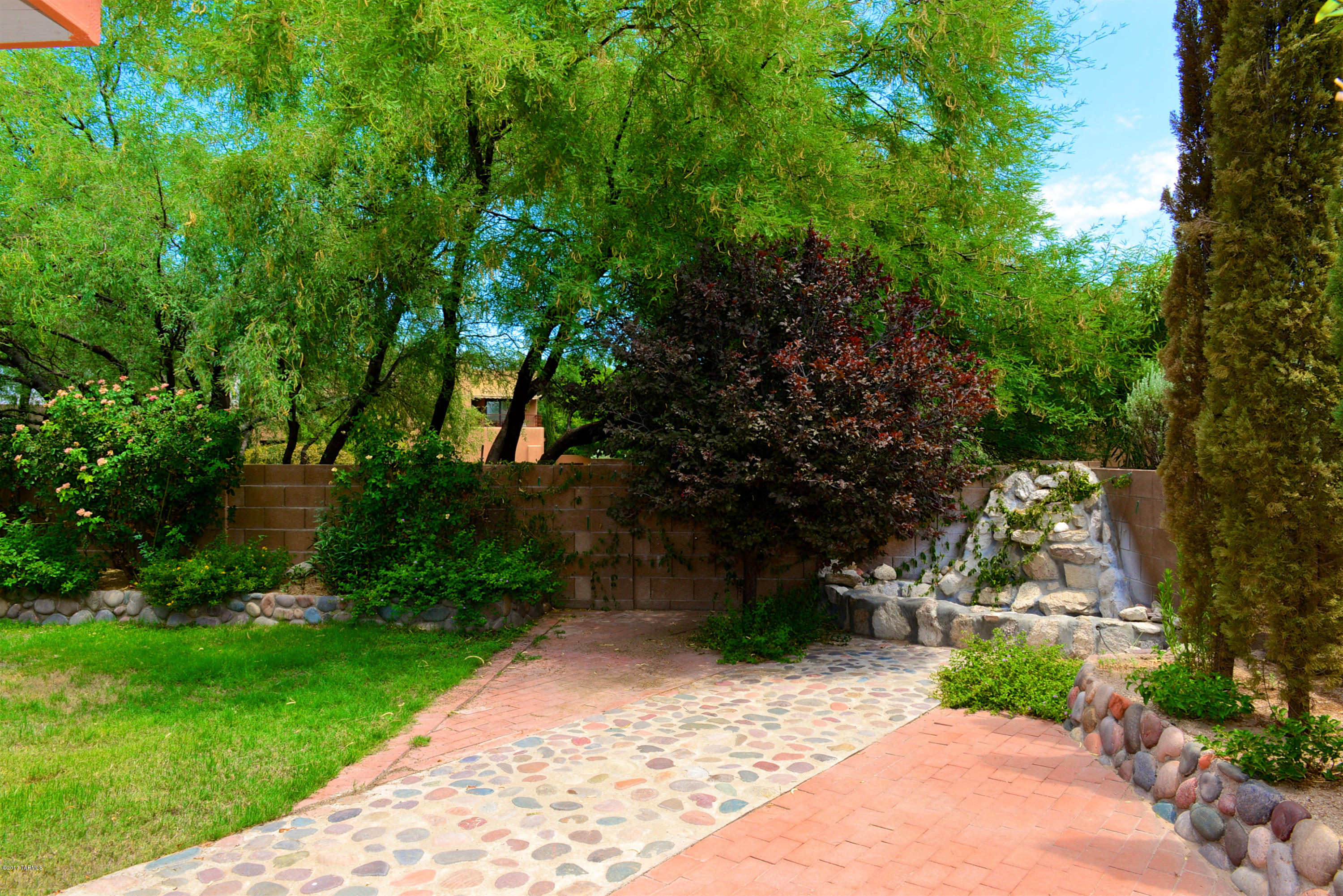 Vista Del Rio (218-290) - Residential