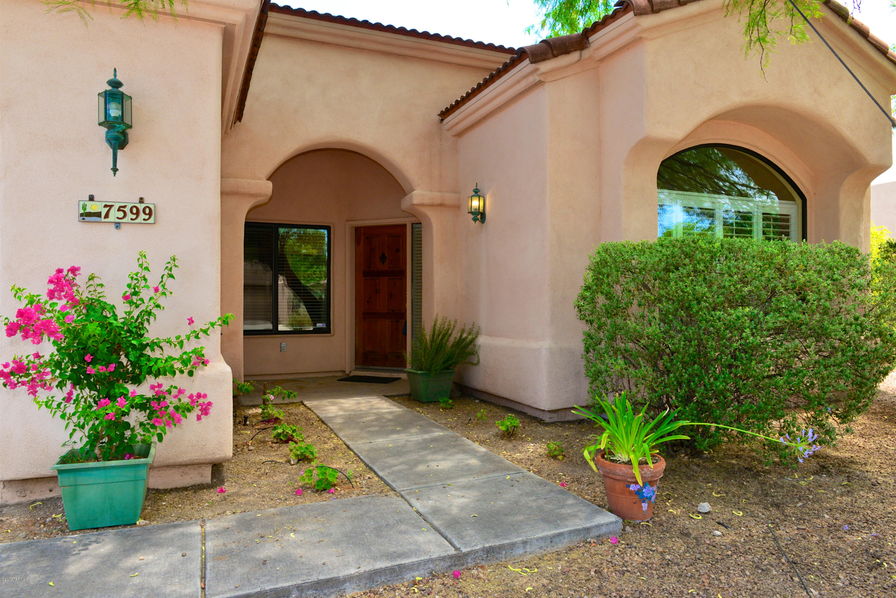 Vista Del Rio (218-290) - Residential
