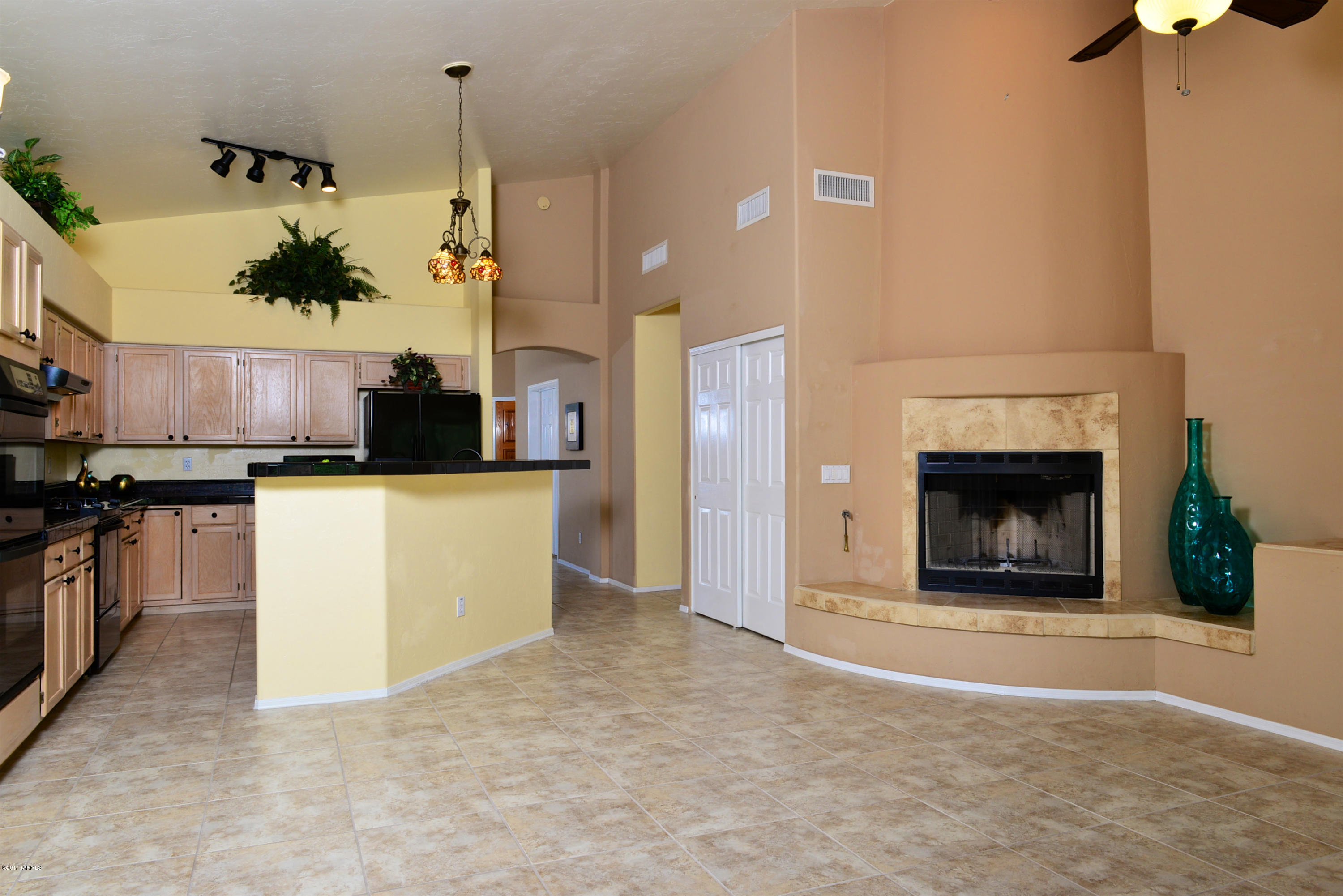 Vista Del Rio (218-290) - Residential