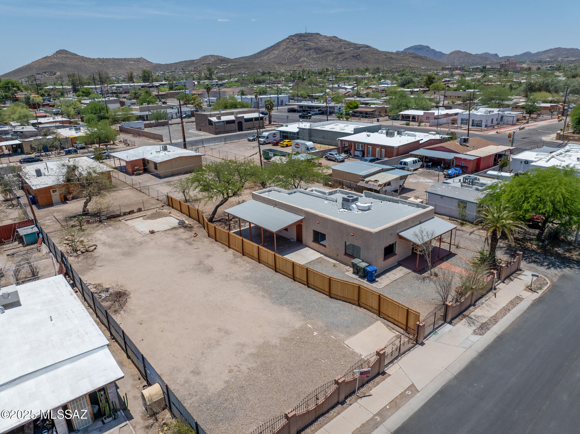 Don't miss this centrally located vacant lot with endless possibilities! Conveniently situated near I-10, downtown, U of A, hospitals, restaurants, and shopping. No HOA! Build your dream home, a duplex, or a home with a guest house. Plenty of space for an oversized garage, RVs, trucks, or all your toys. Whether you're an investor or future homeowner, this lot offers the flexibility and location you've been looking for. A rare find in the heart of Tucson! House to the West is also for sale separately, perfect for multiple families & big dreams.