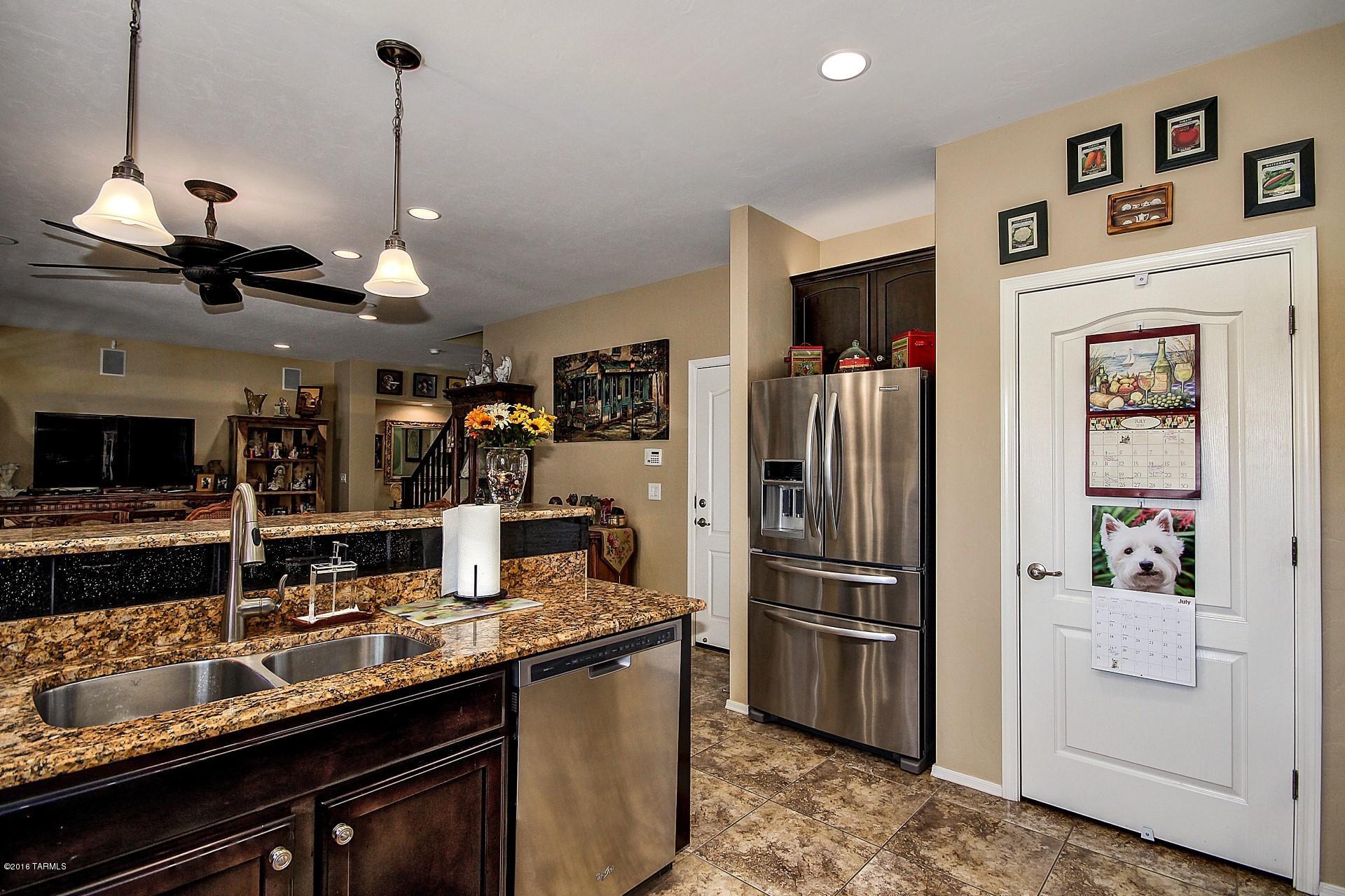 Countryside Manor (1-52) - Residential