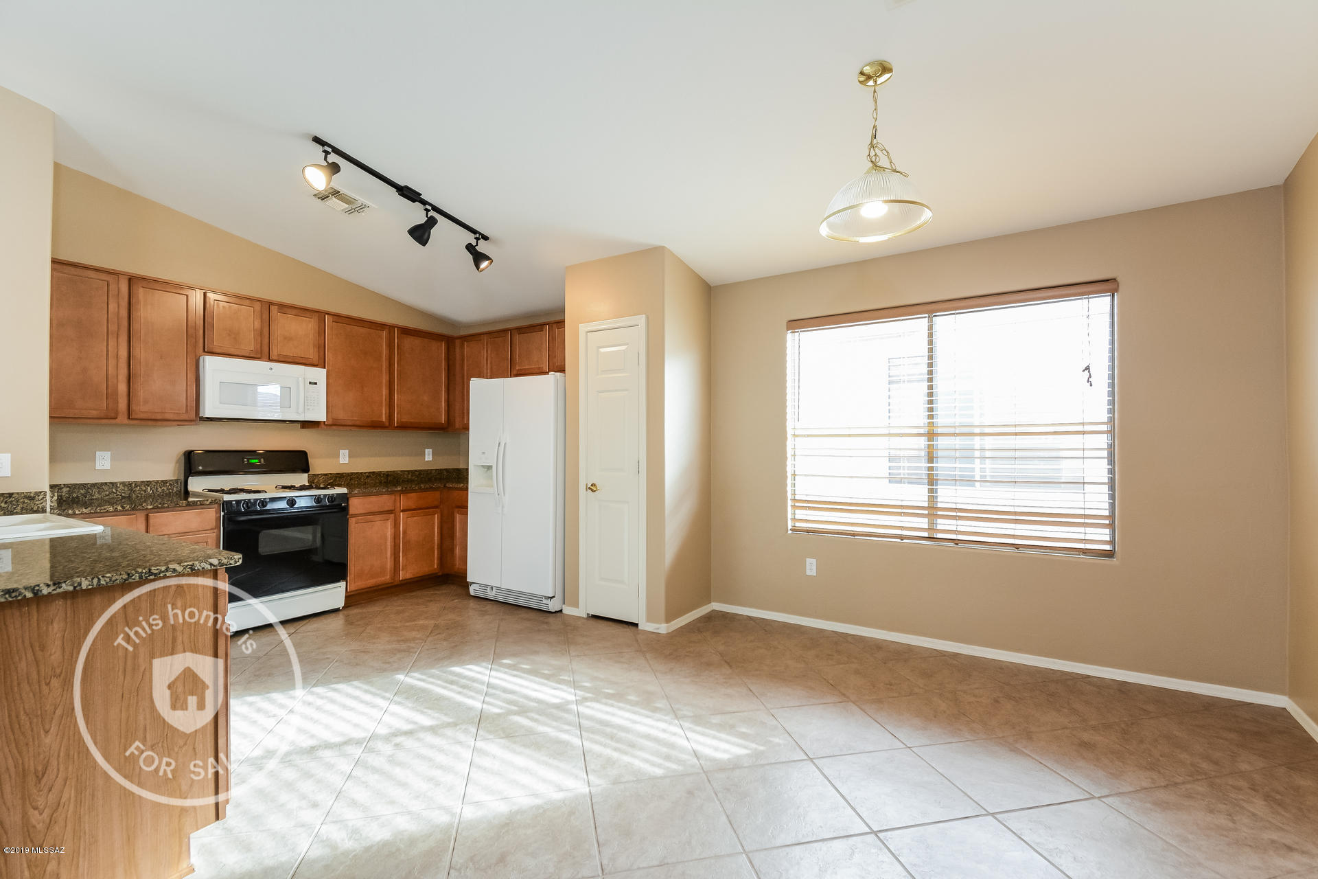 Rancho Del Lago (1-100) - Residential