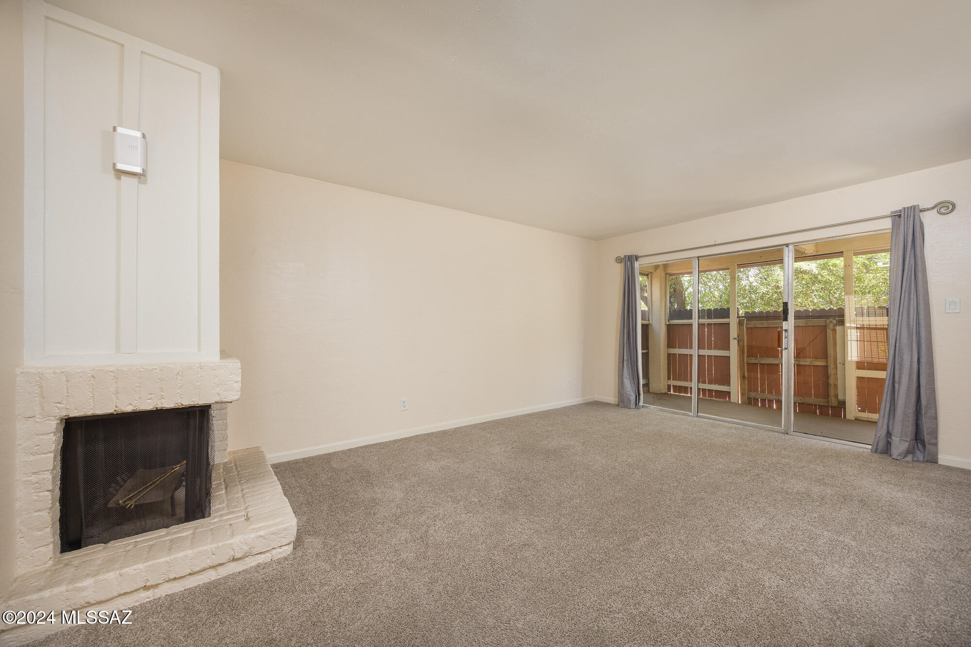 Las Colinas Condominiums - Residential