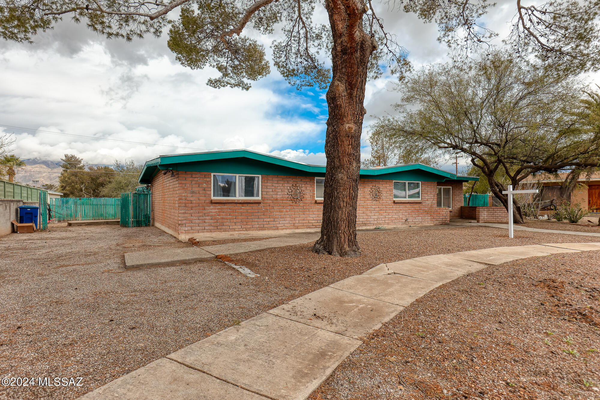 Carlos Terrace - Residential