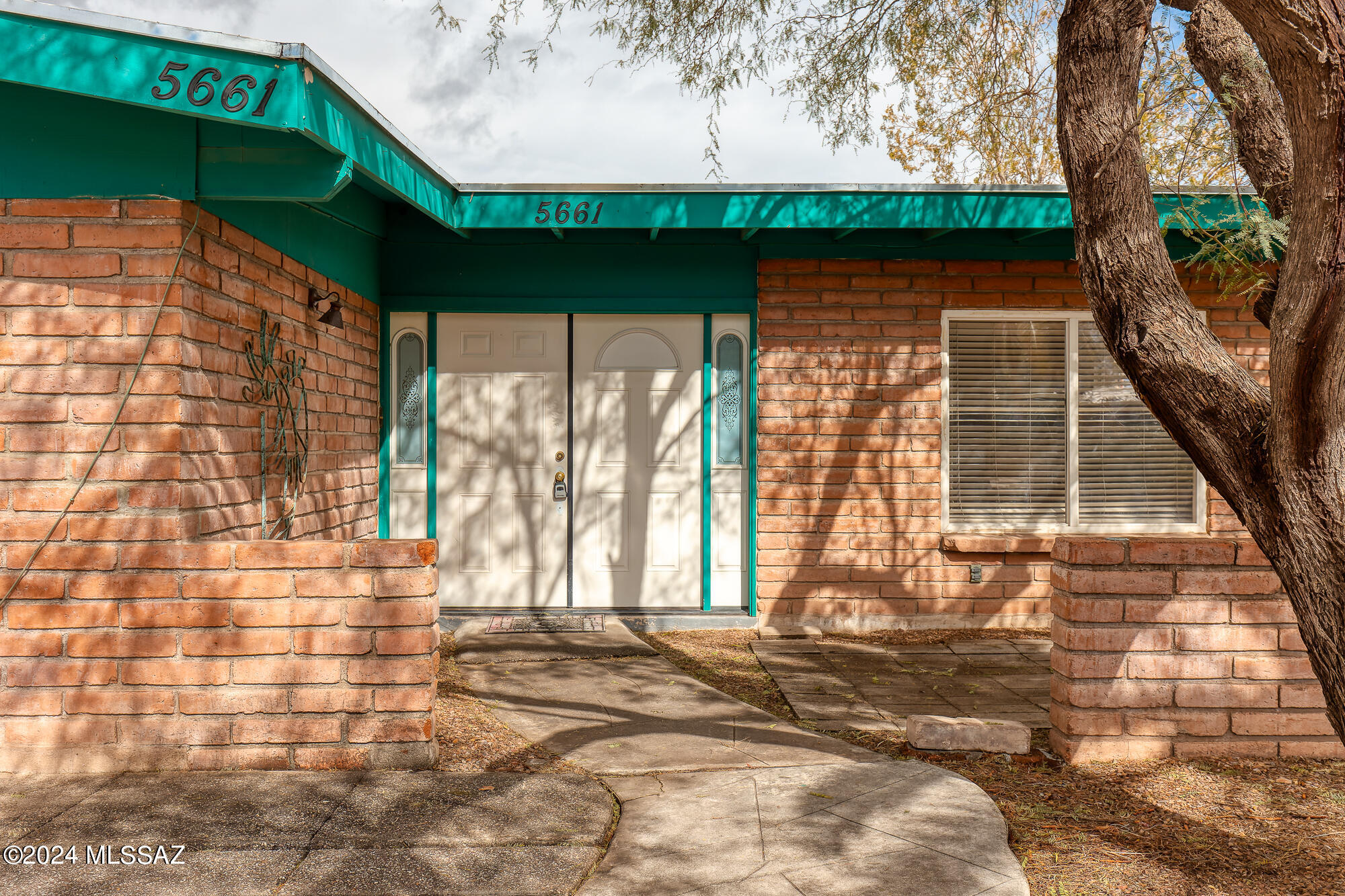Carlos Terrace - Residential