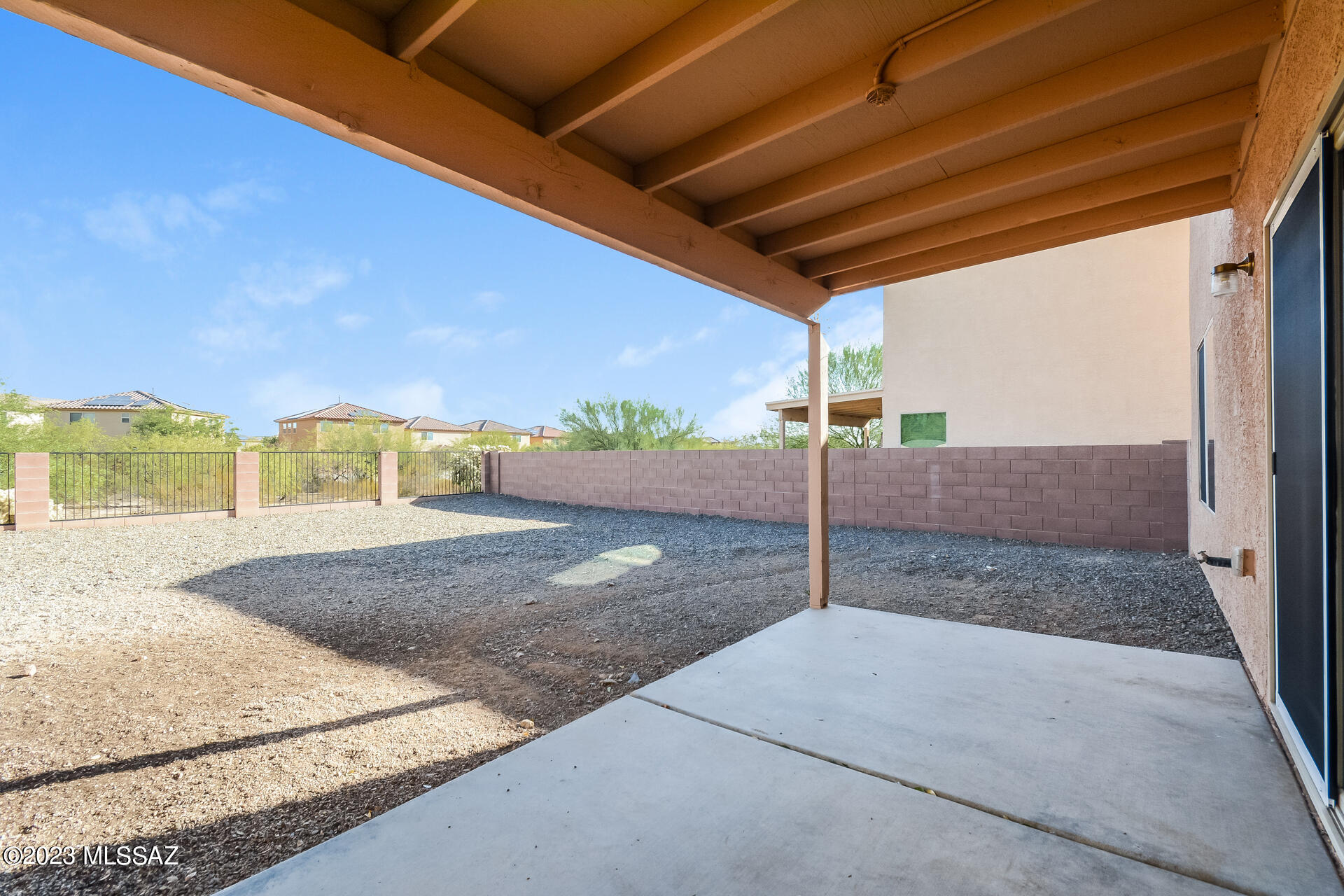 Los Arroyos Del Este Resub - Residential Lease